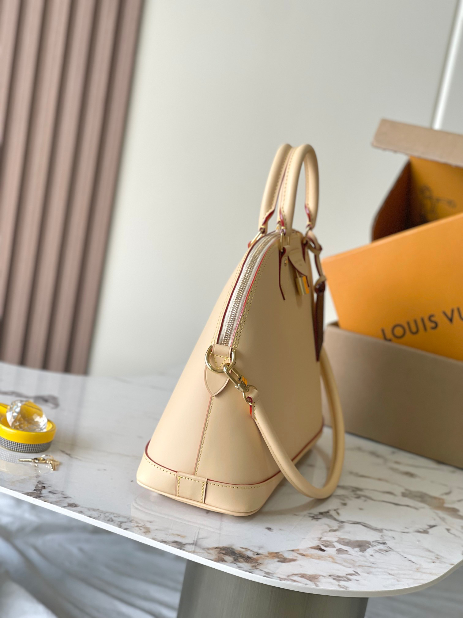 Louis Vuitton Alma Small Handbag - Image 2