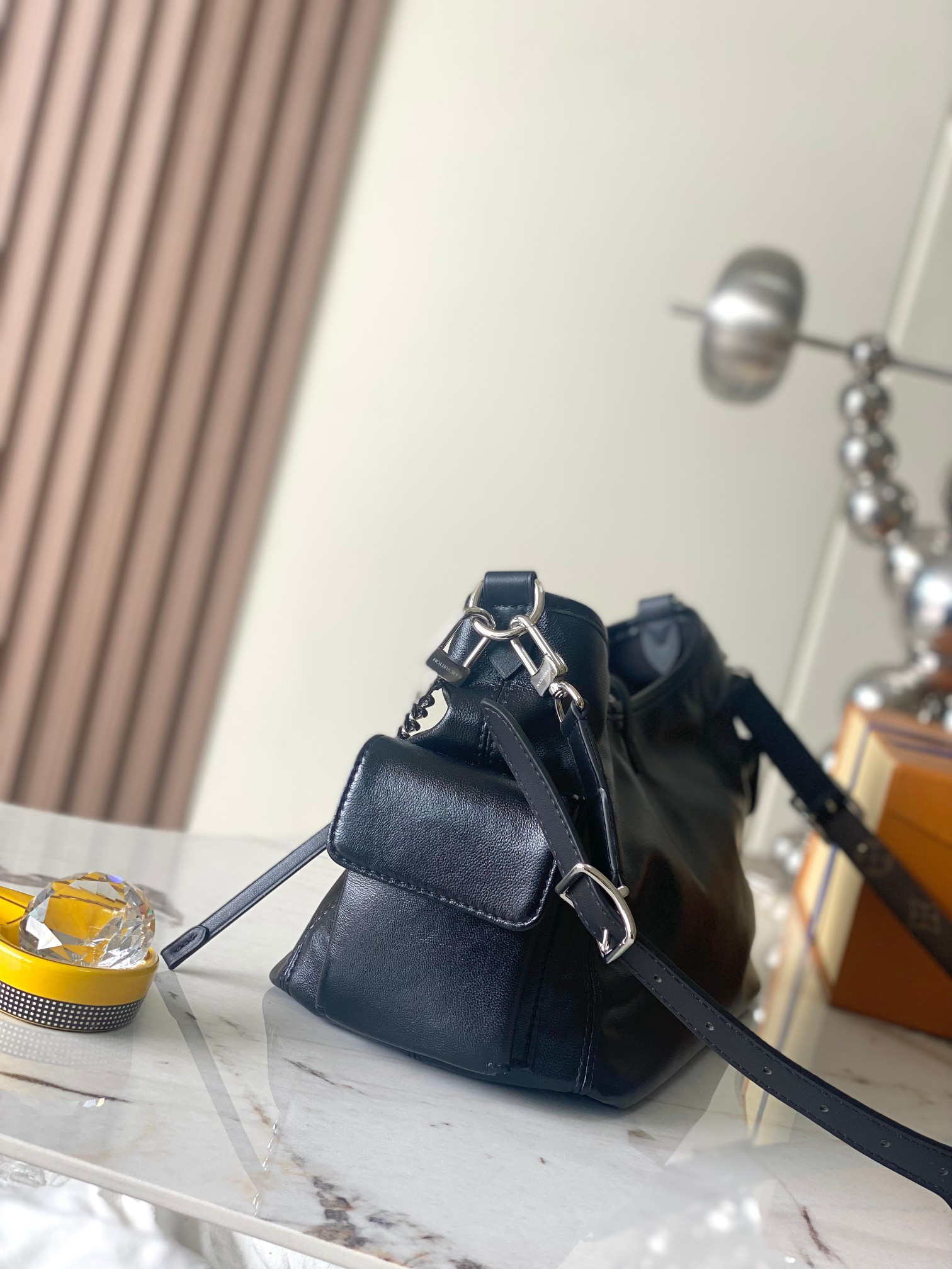 Small Carryall Cargo Handbag - Image 2