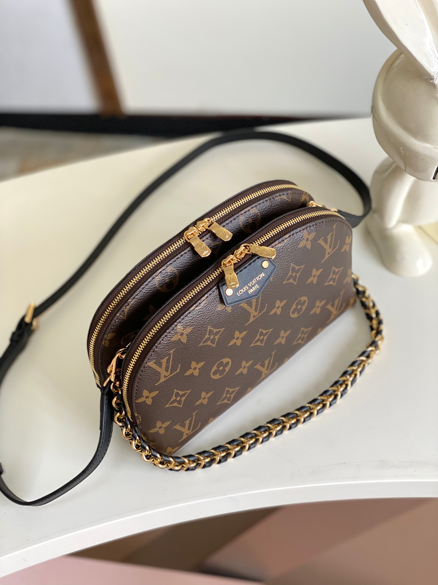 Louis Vuitton Alma Crossbody Bag - Image 2