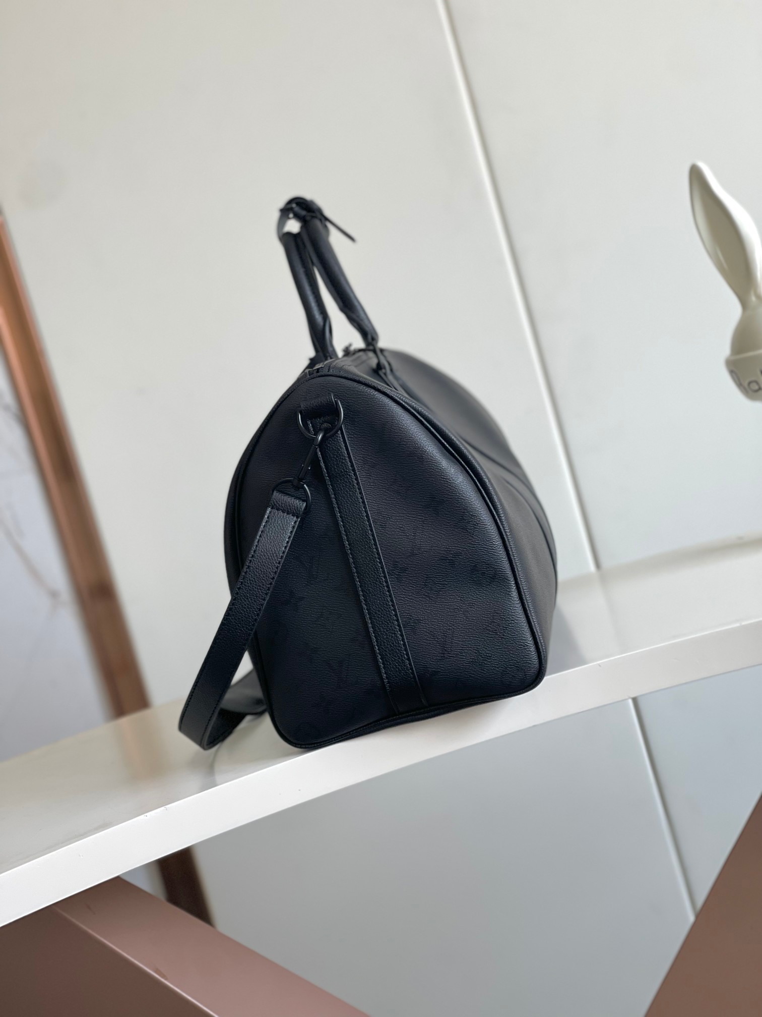 Louis Vuitton Keepall Bandoulière 45 Travel Bag in Monogram Midnight - Image 2