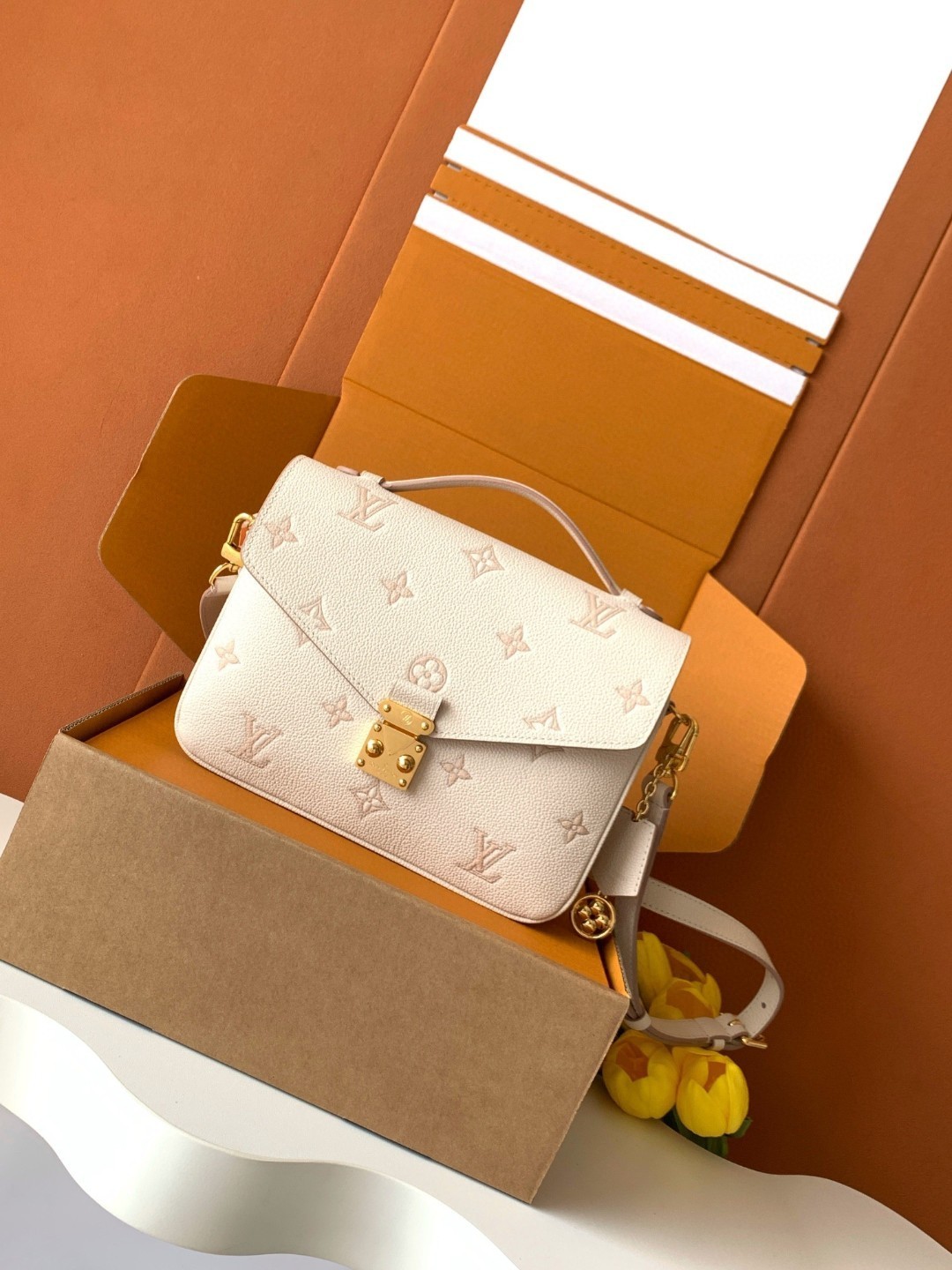 Louis Vuitton Pochette Métis Crossbody Bag M14977 - Image 2