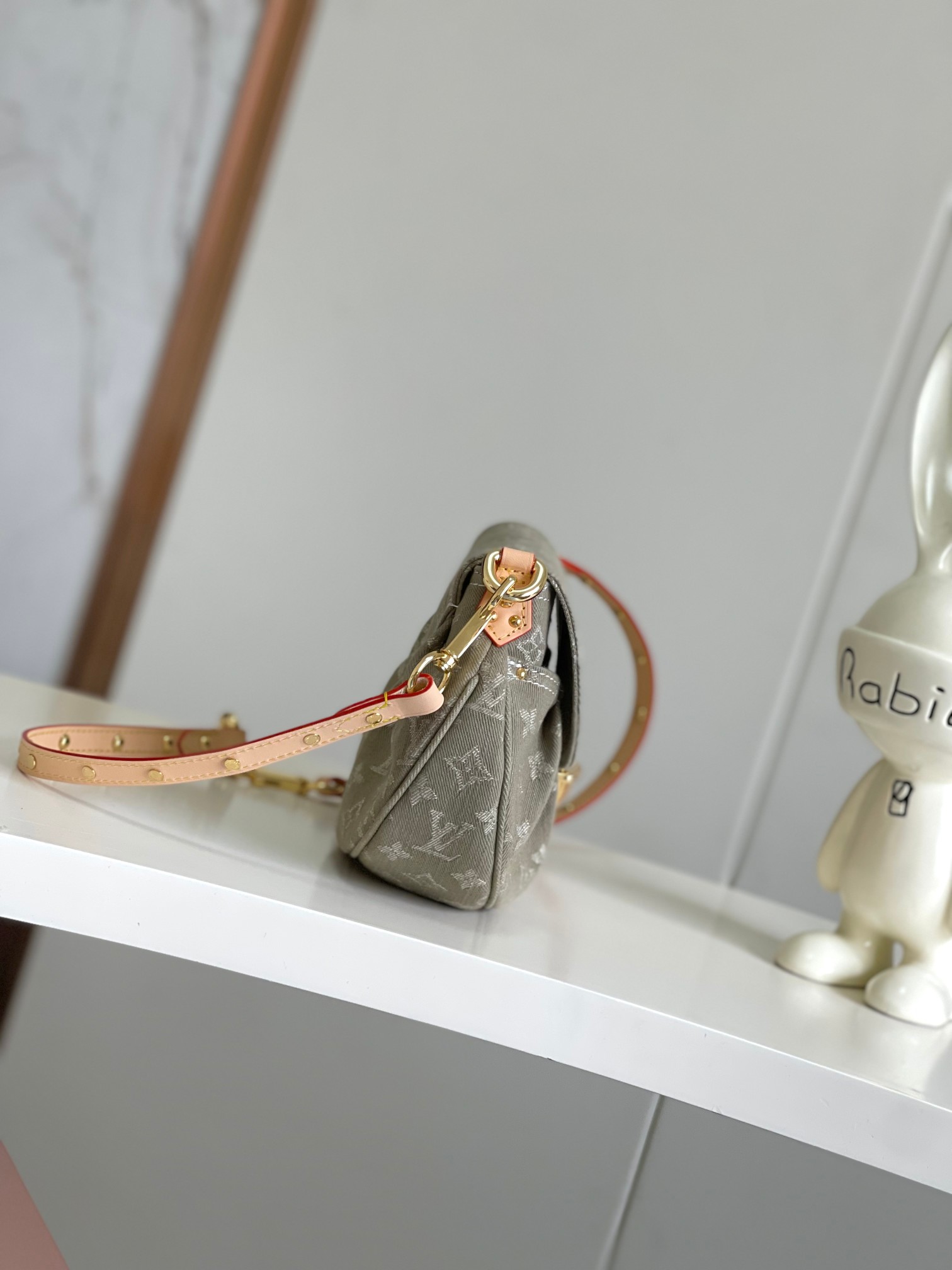 Louis Vuitton Sunset Bag – Rendez-Vous Collection - Image 2