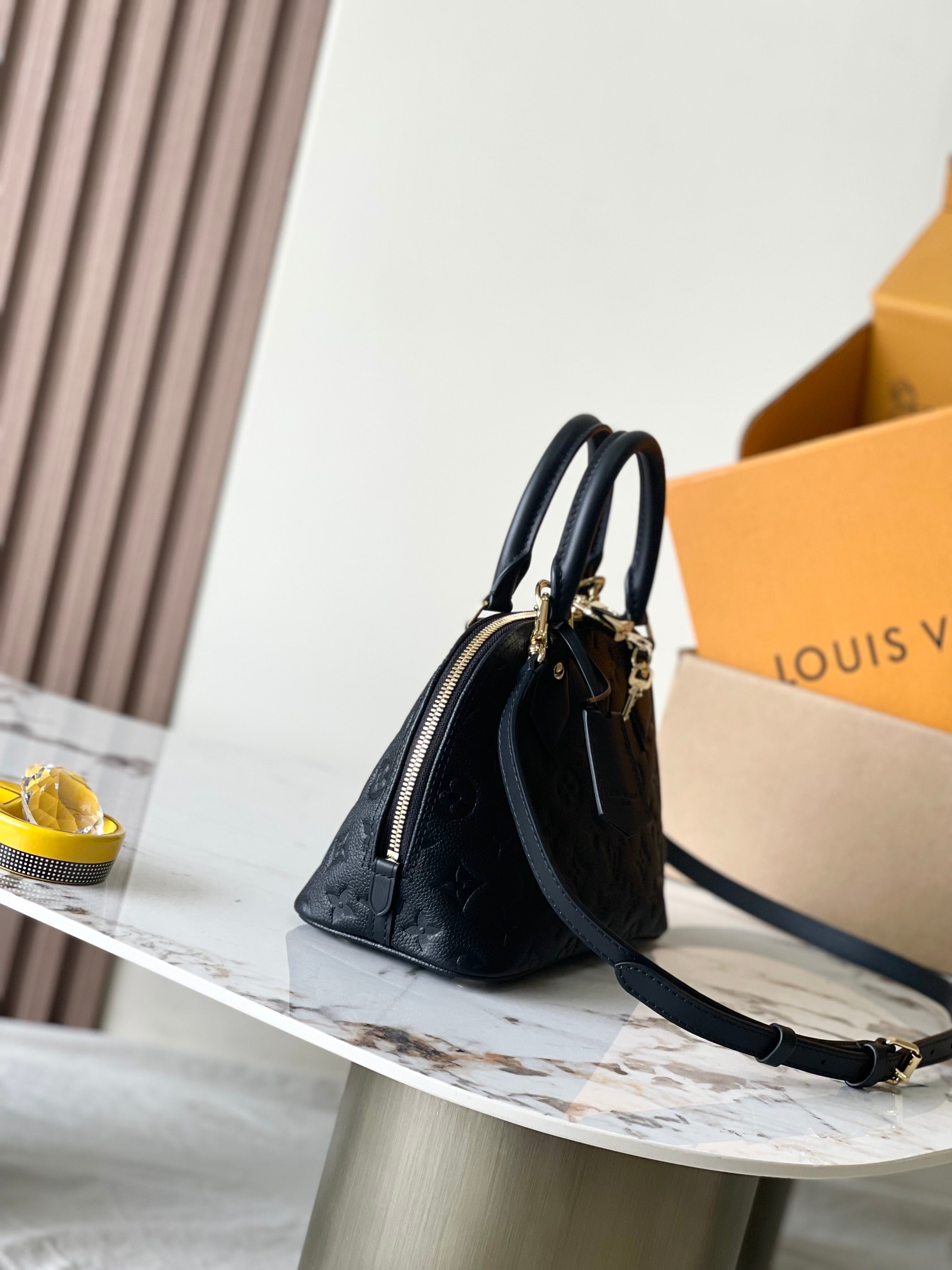 Louis Vuitton Alma BB Handbag M26409 - Image 2