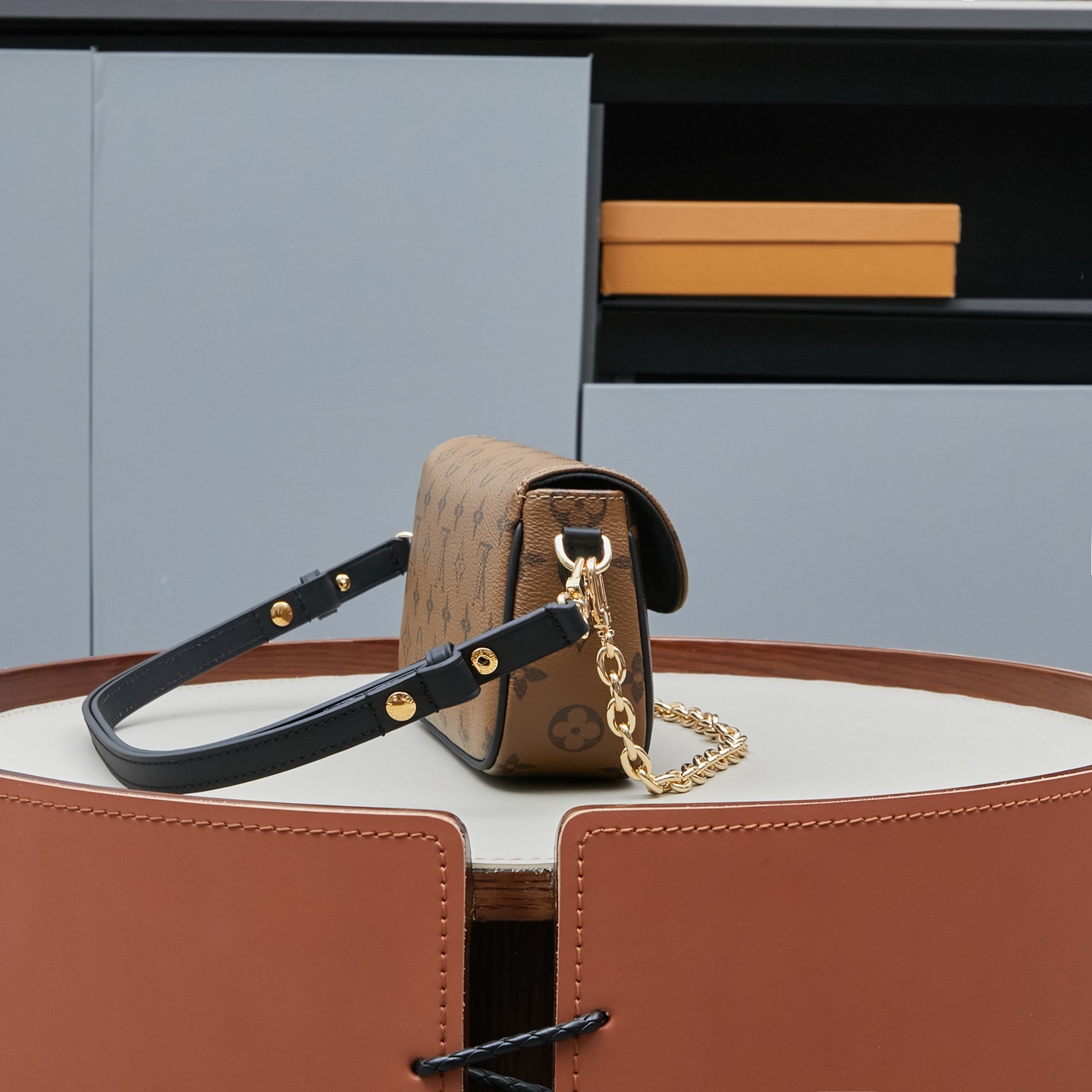 Louis Vuitton Wallet On Chain Ivy Monogram Canvas Crossbody Bag - Image 2