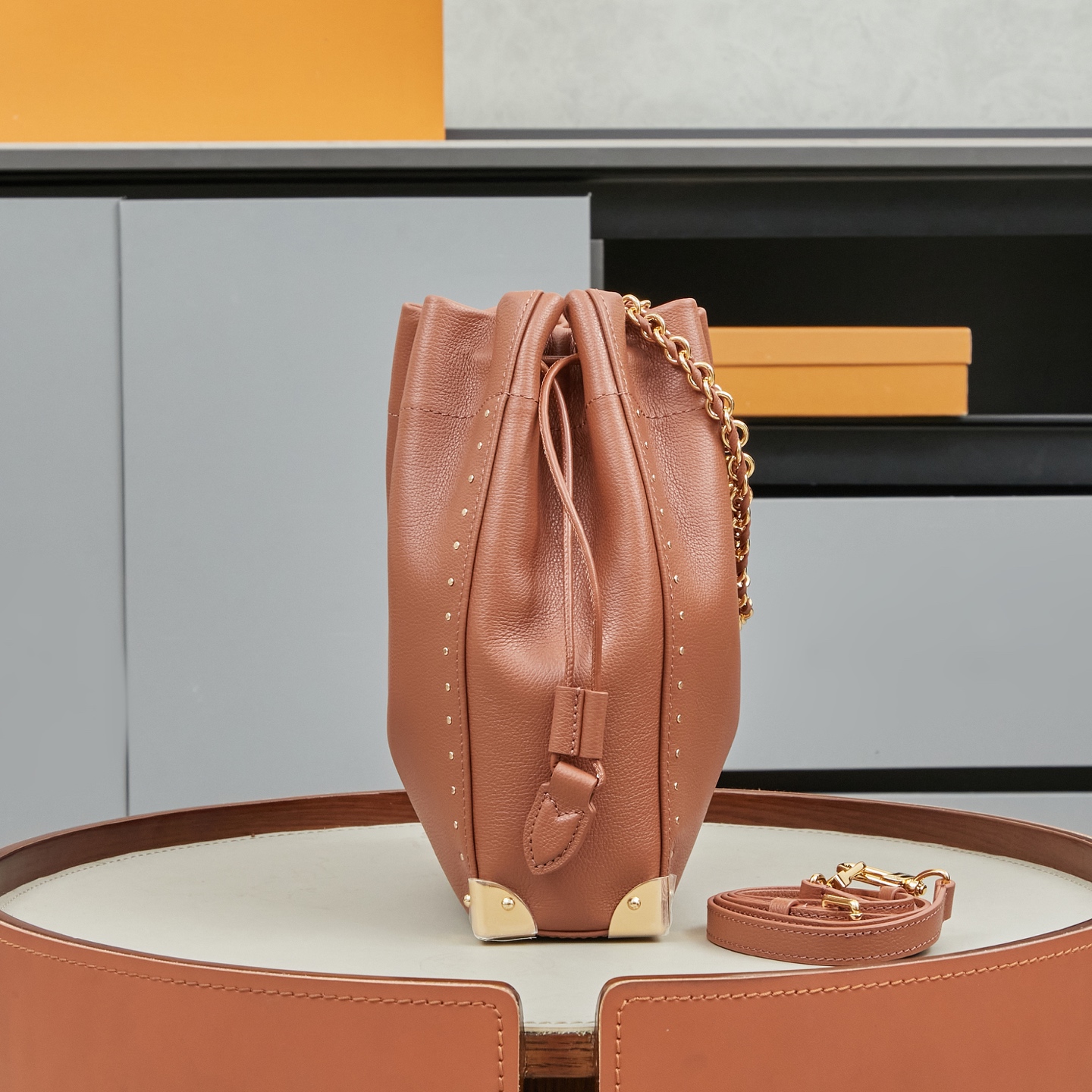Louis Vuitton Noé Monogram Reverse Canvas Bucket Bag - Image 2