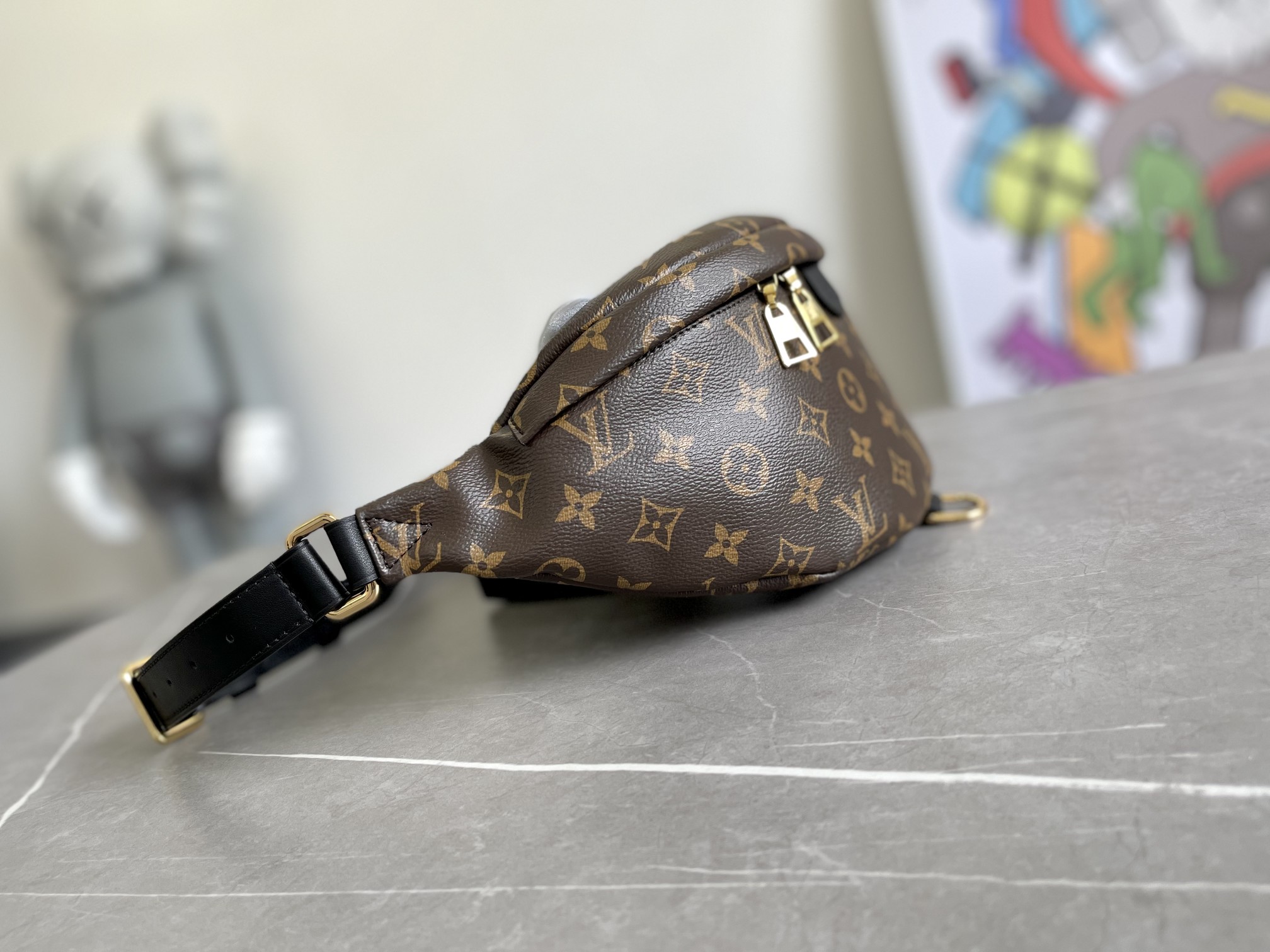 Louis Vuitton Bumbag M43644 in Black Monogram Canvas - Image 2