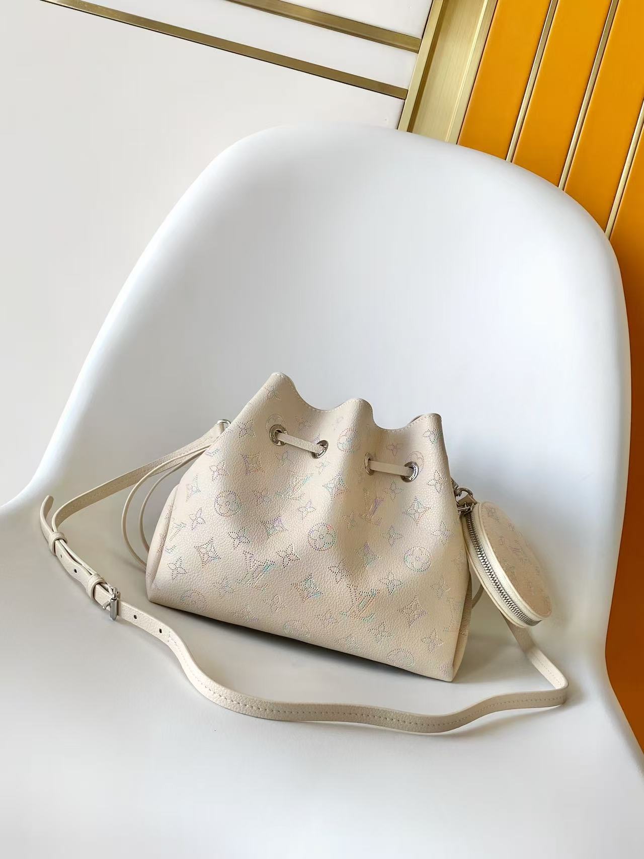 Bella Bucket Bag - Image 2