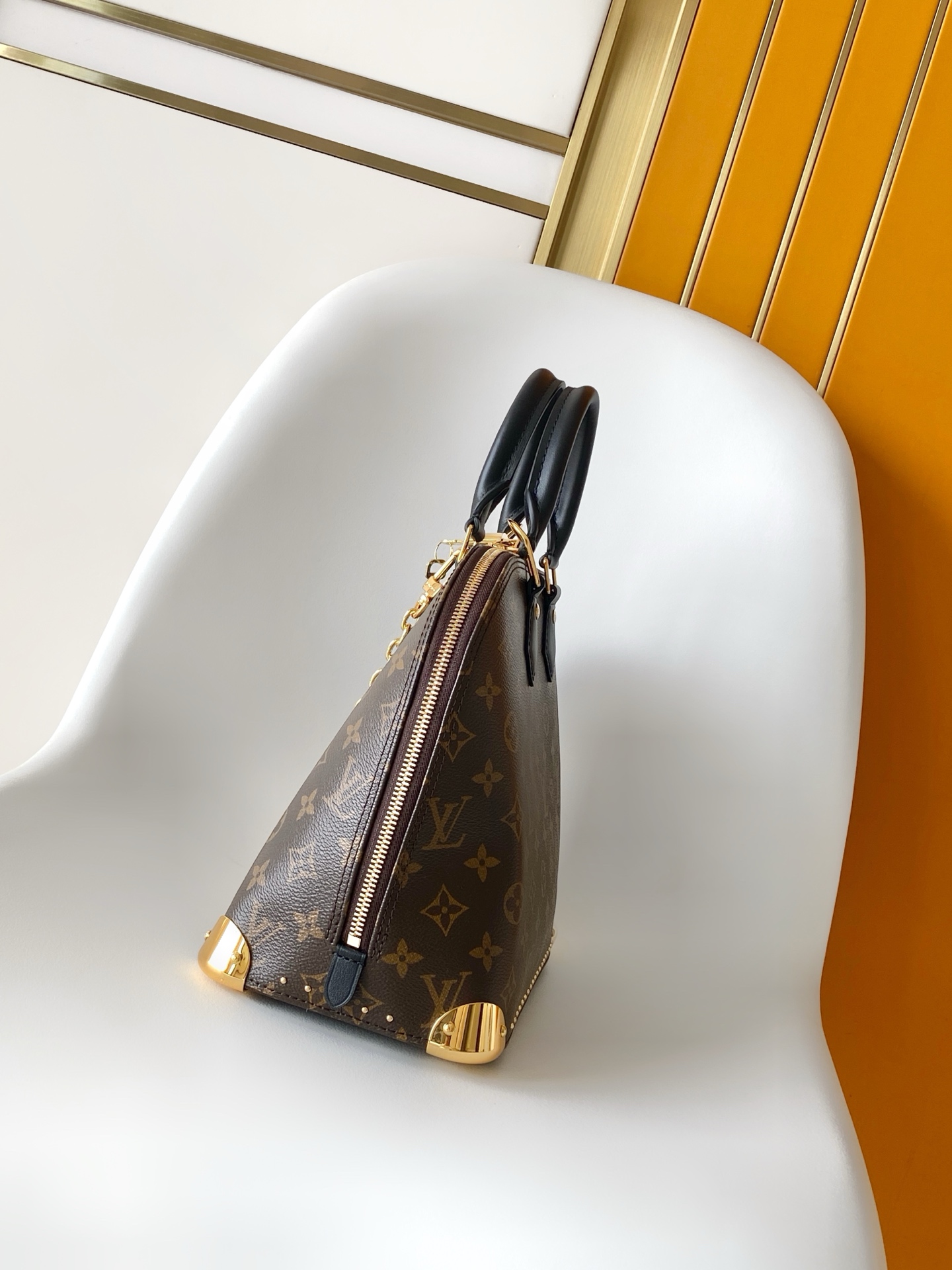 Louis Vuitton Alma Small Handbag in Monogram Canvas, Trunk Series - Image 2