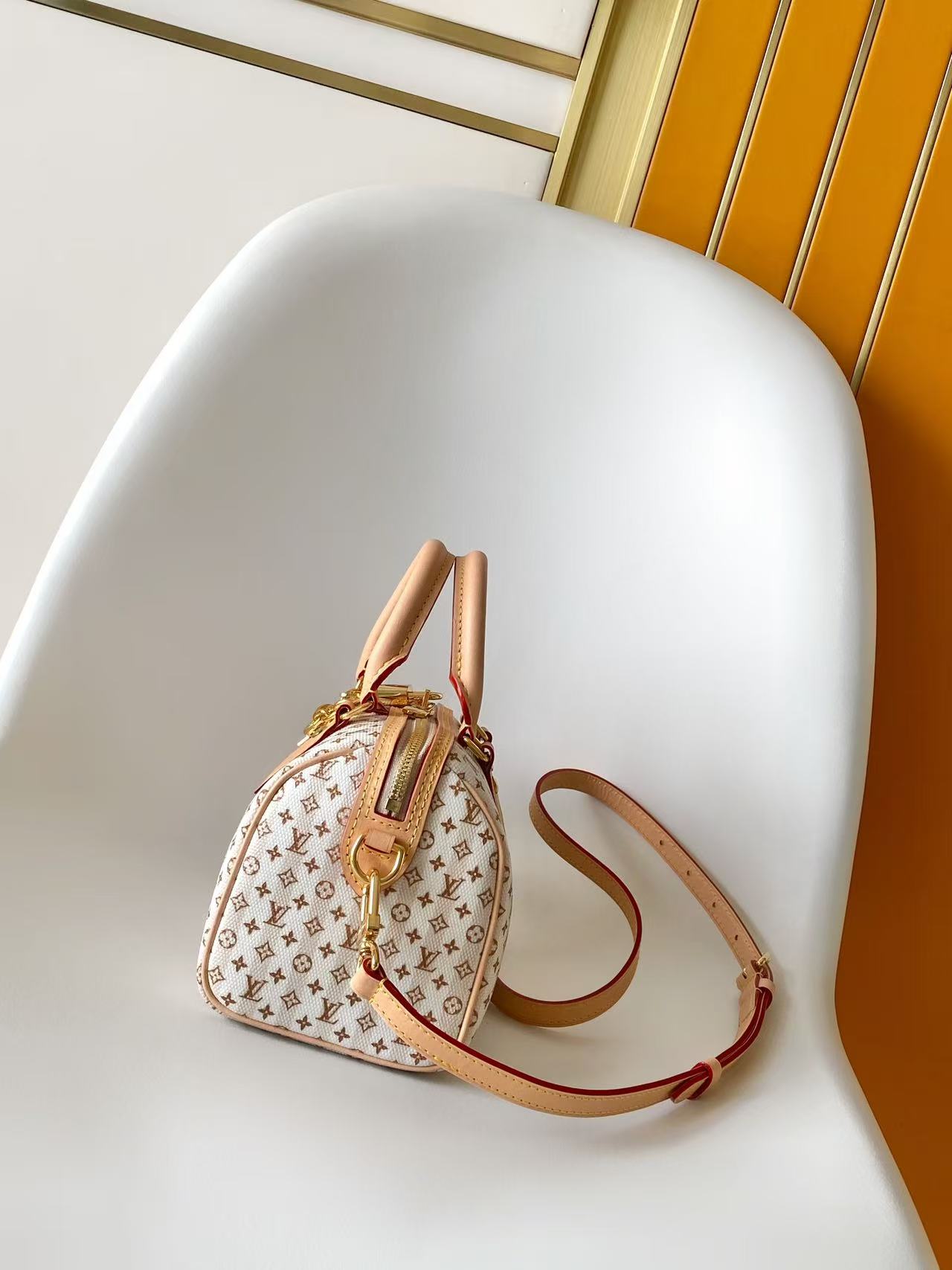 Louis Vuitton Speedy Bandoulière 20 Handbag - Image 2
