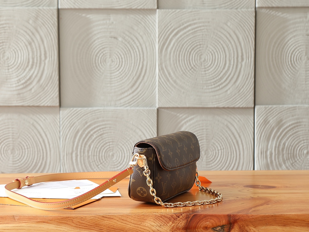 Louis Vuitton Wallet On Chain Ivy - Image 2