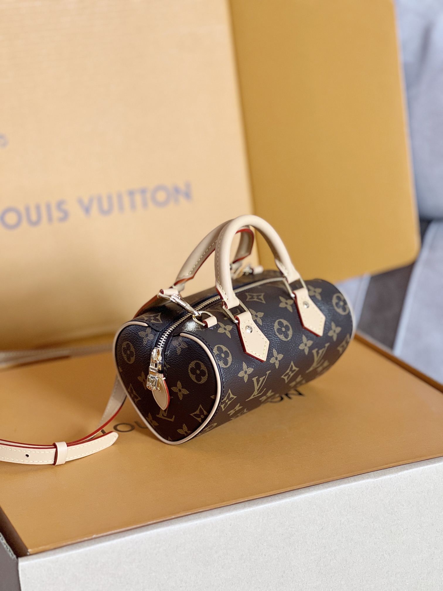 Louis Vuitton Nano Speedy Heart Bag in Monogram Empreinte Leather - Image 2