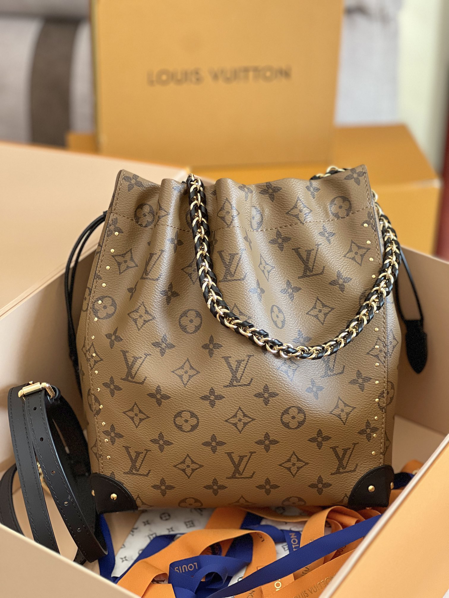 Louis Vuitton Noé Monogram Reverse Bucket Shoulder Bag M13324 - Image 2