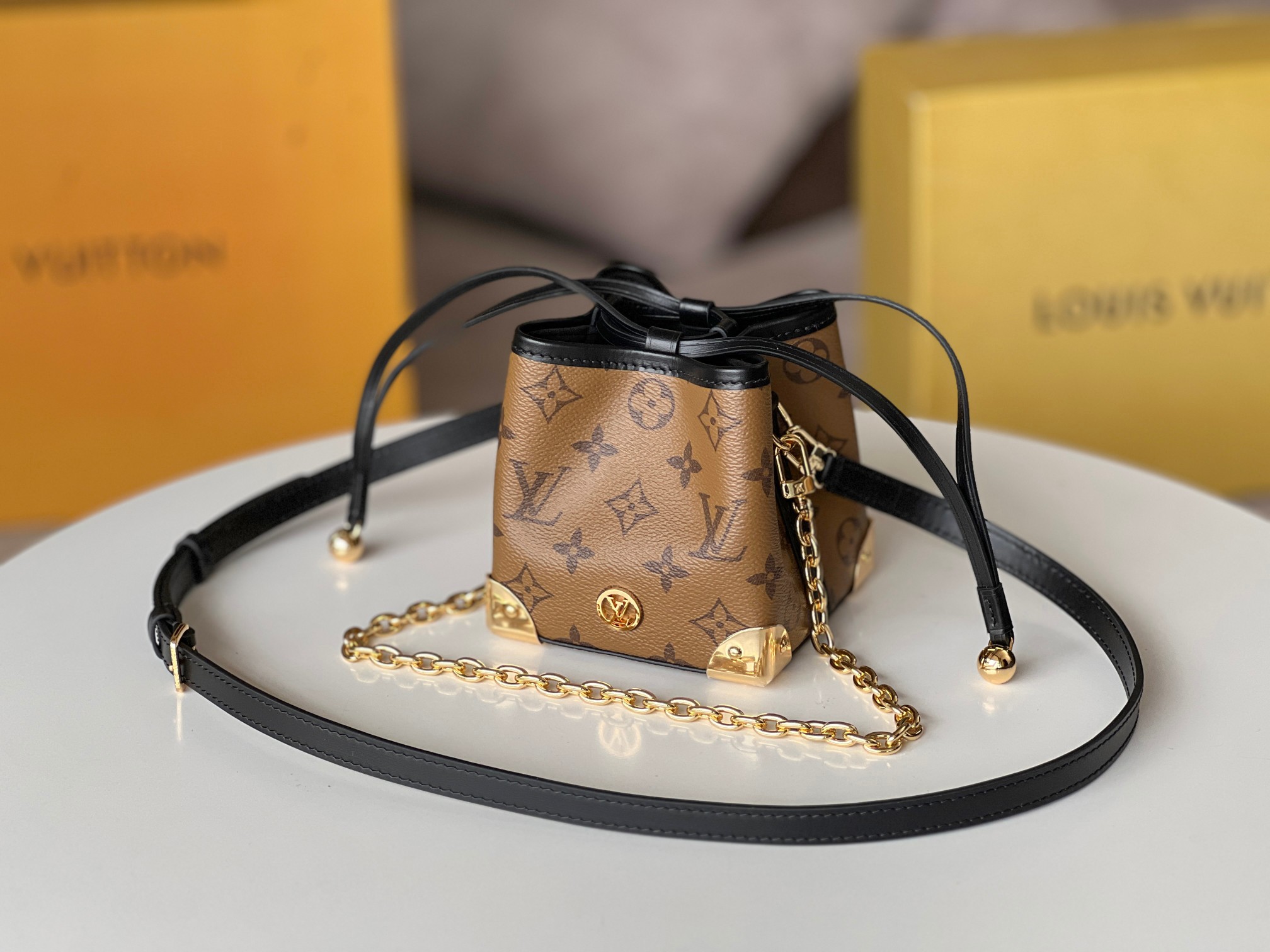 Louis Vuitton Noé Mini Bucket Bag M82885 - Image 2