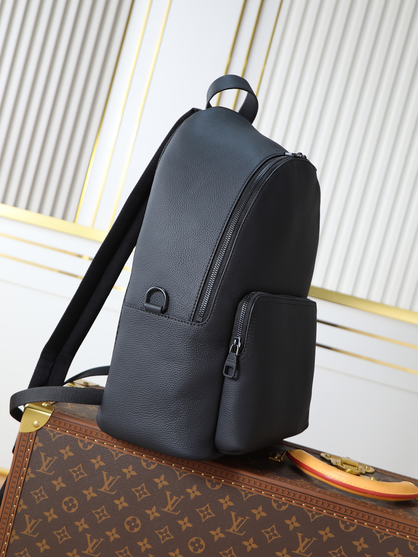 Louis Vuitton Discovery Work Laptop Briefcase - Image 2