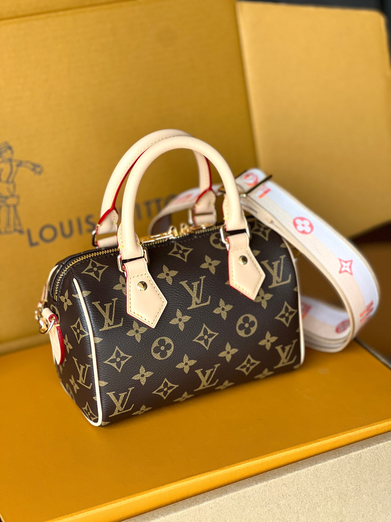 Louis Vuitton Speedy Bandoulière 20 Monogram Handbag - Image 2