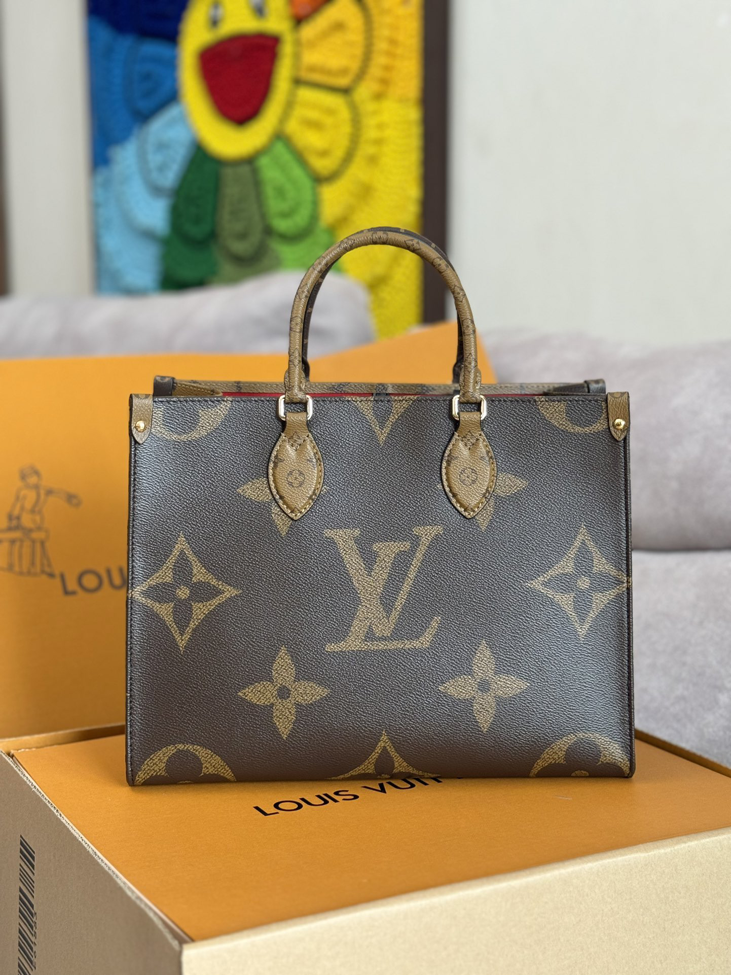 Louis Vuitton Onthego MM Monogram Canvas Handbag - Image 2