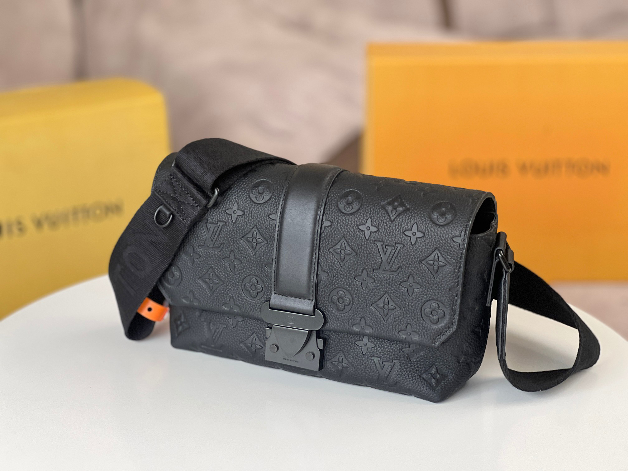 Louis Vuitton S-Cape Messenger Bag M23741 - Image 2