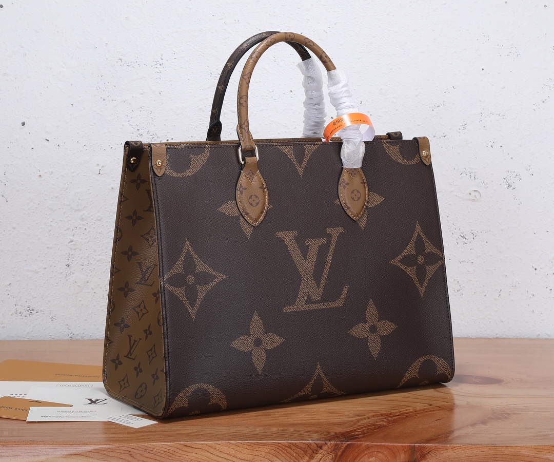 Louis Vuitton Onthego Medium Tote Bag - Image 2