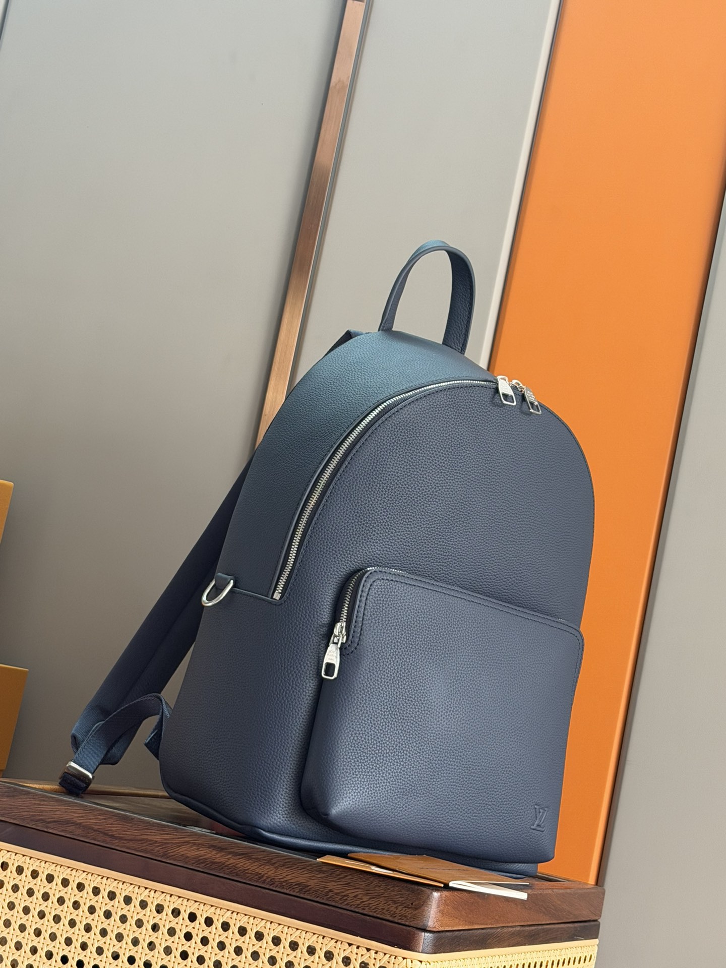 Louis Vuitton Discovery Work Briefcase M26022 - Image 2