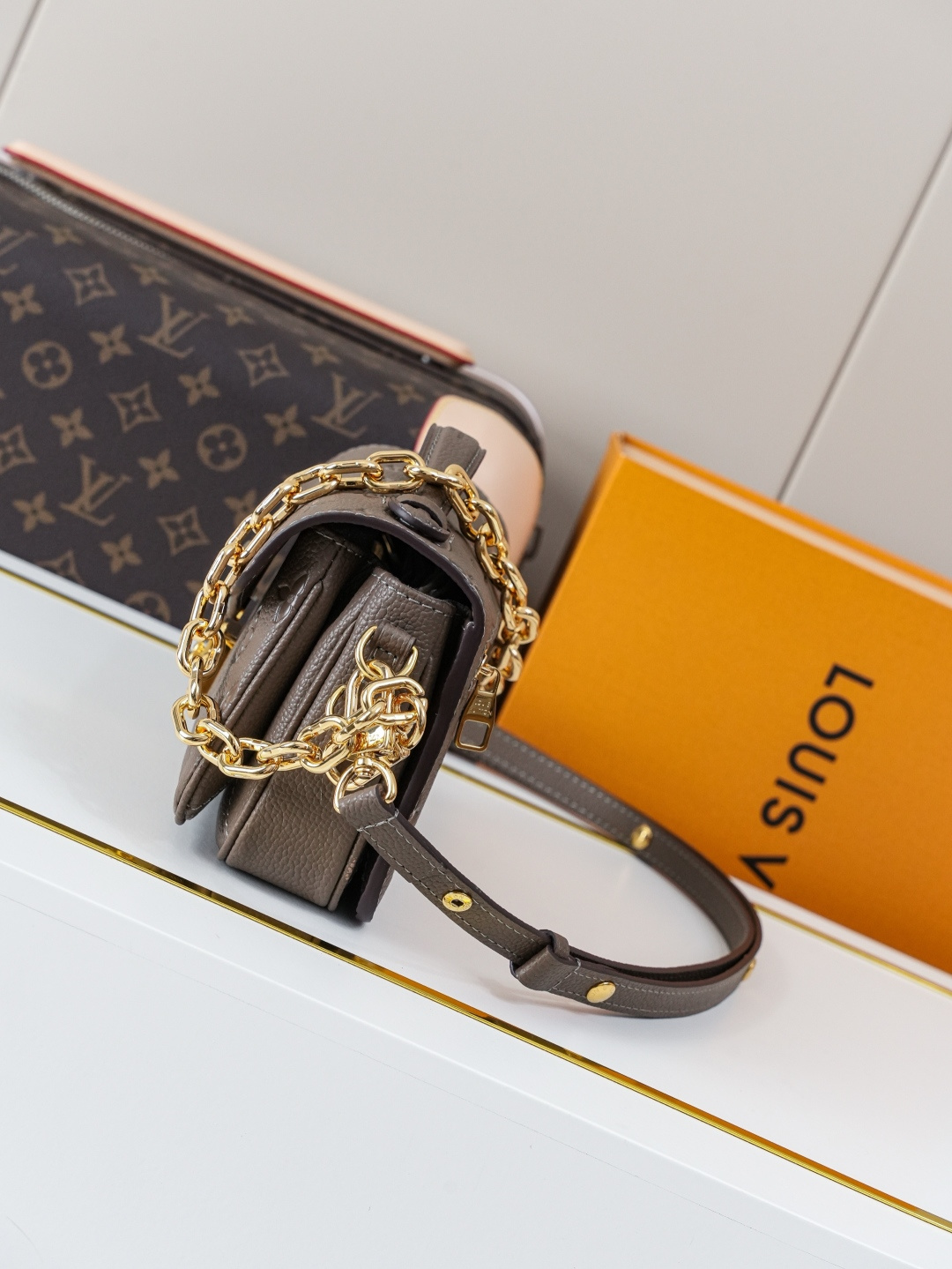 Louis Vuitton Pochette Métis East West Crossbody Bag in Monogram Empreinte Leather - Image 2