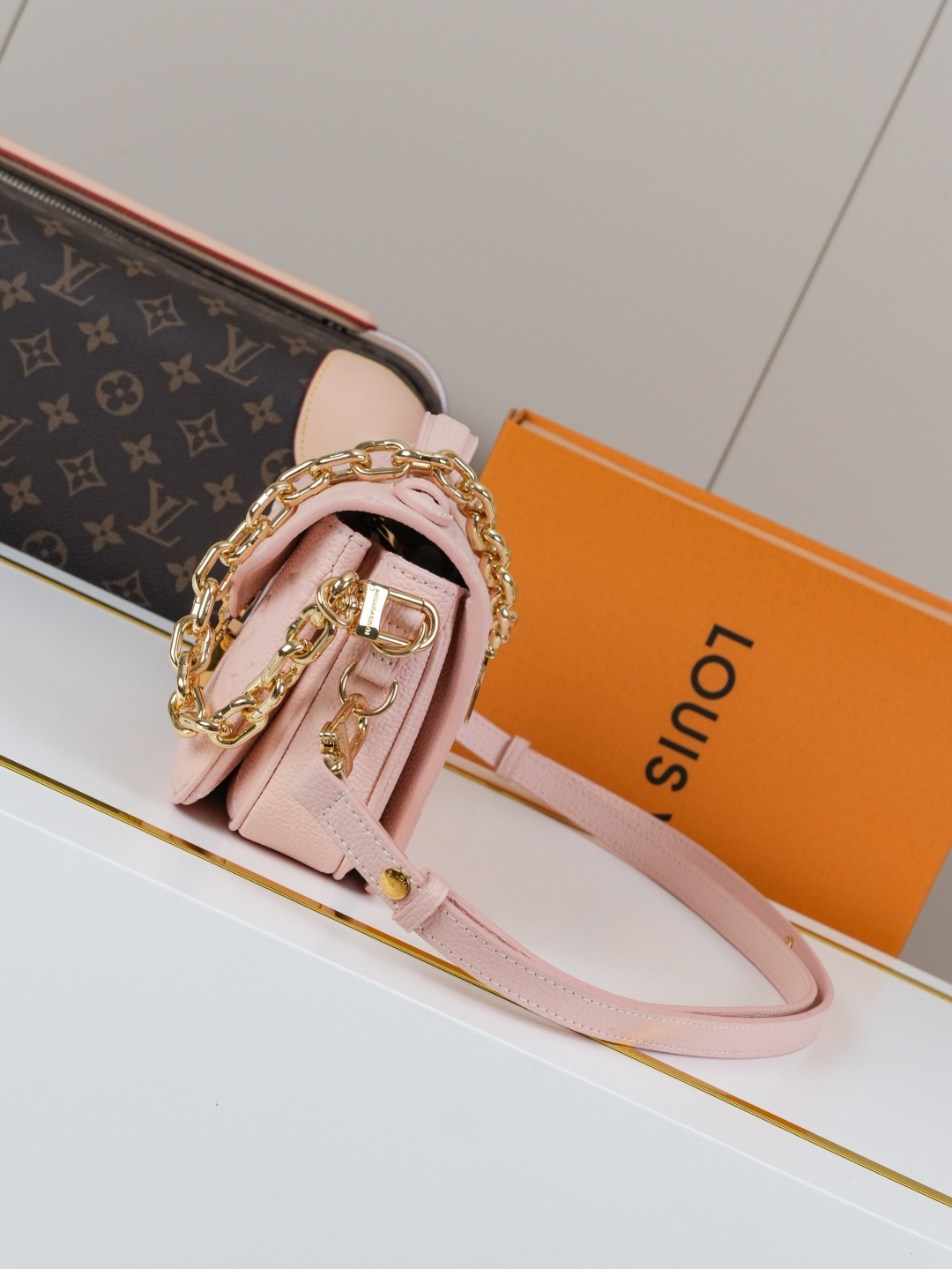Louis Vuitton Pochette Métis East West Shoulder Bag - Image 2