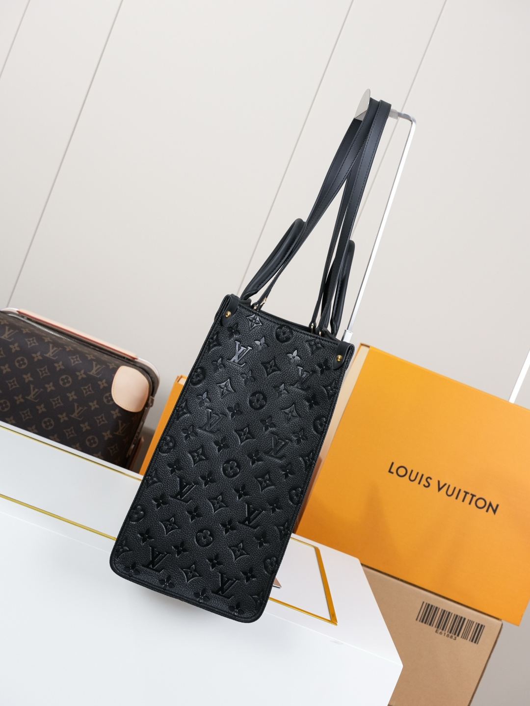 Louis Vuitton Onthego Handbag in Monogram Empreinte Giant Leather - Image 2
