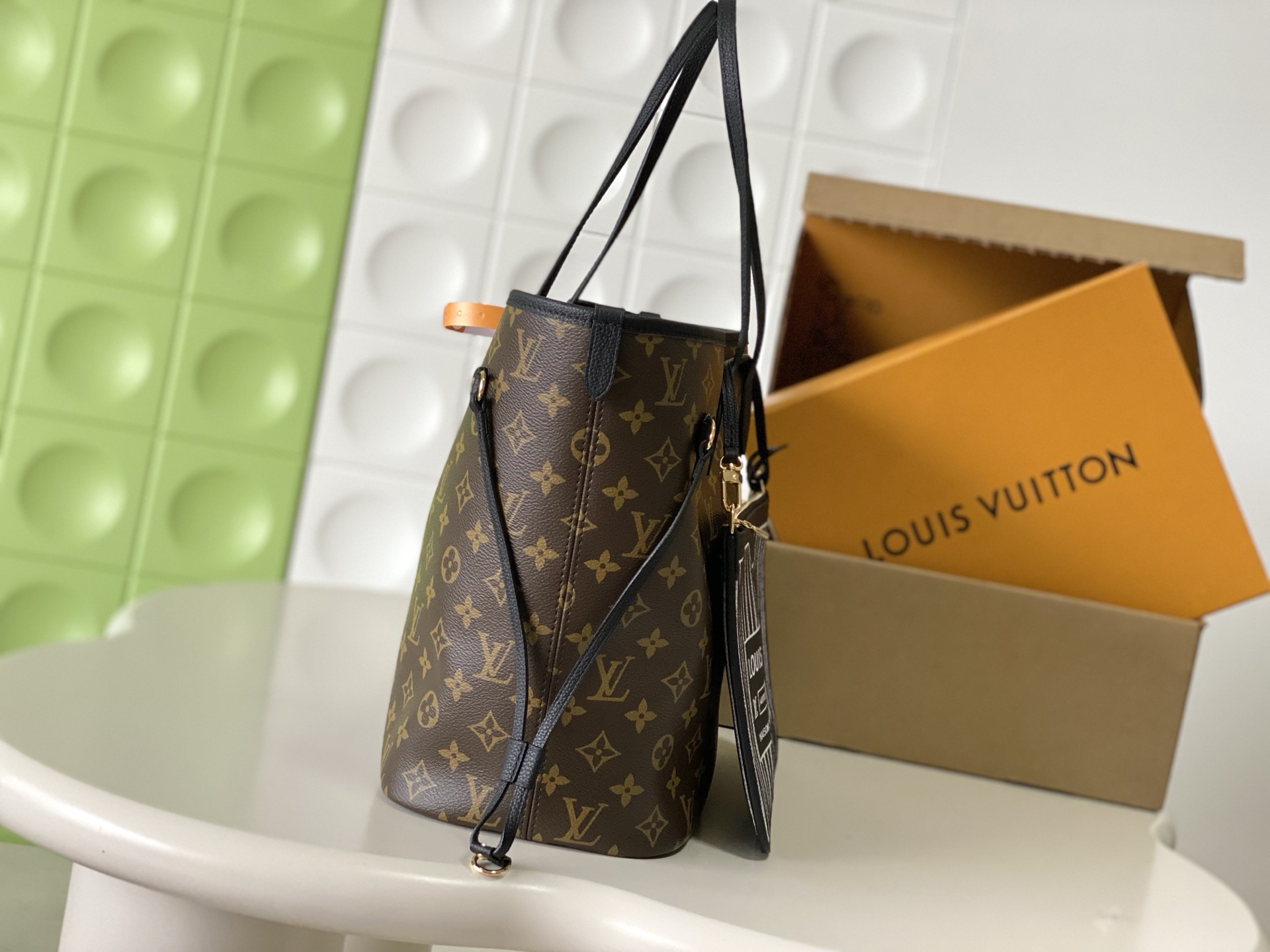 Neverfull MM Damier Azur Canvas Tote Bag - Image 2