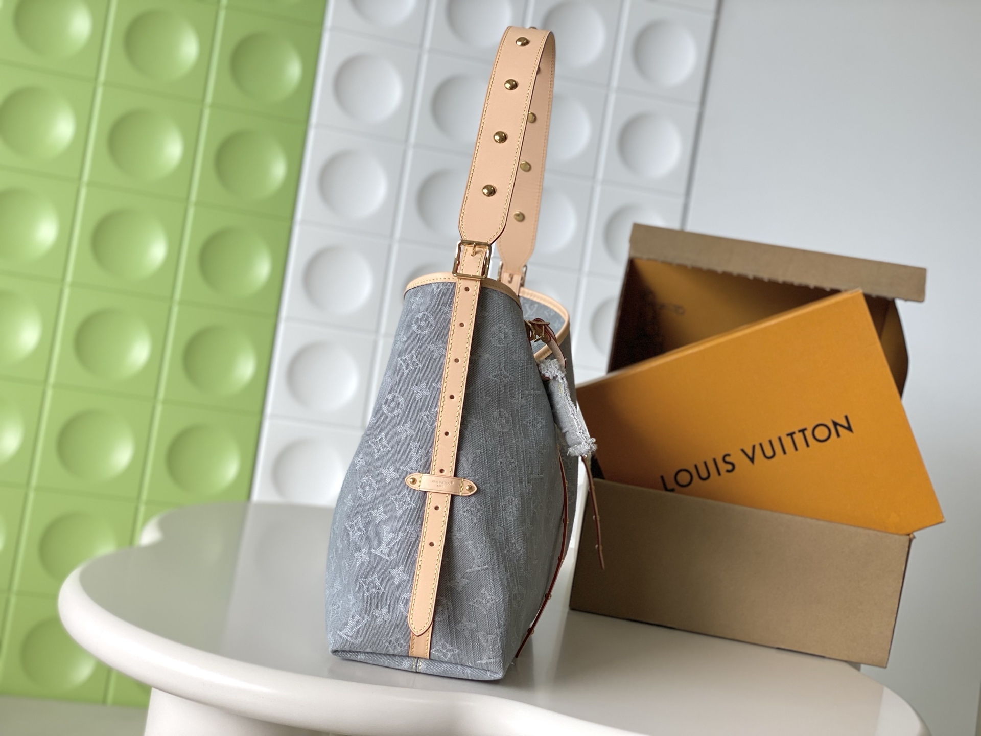 Louis Vuitton CarryAll Medium Tote Bag in Gray Denim - Image 2
