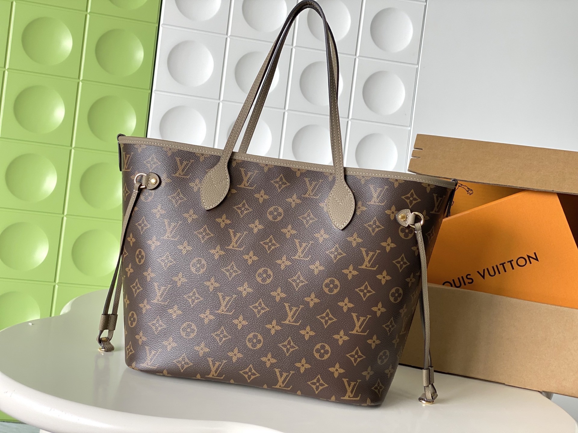 Louis Vuitton Neverfull Inside Out Medium Tote Bag - Image 2