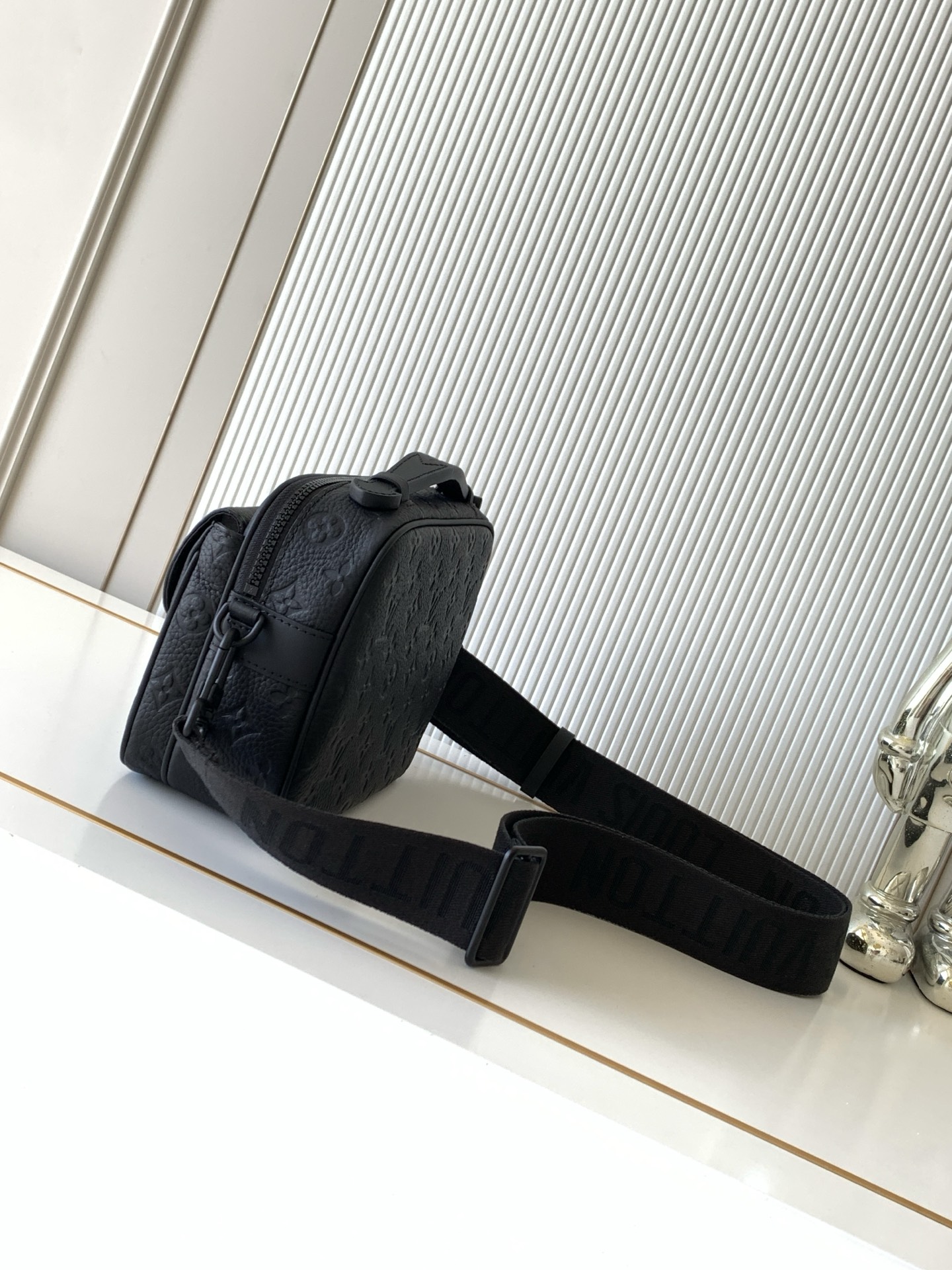 Louis Vuitton S Lock Messenger Bag, Black Embossed Leather - Image 2