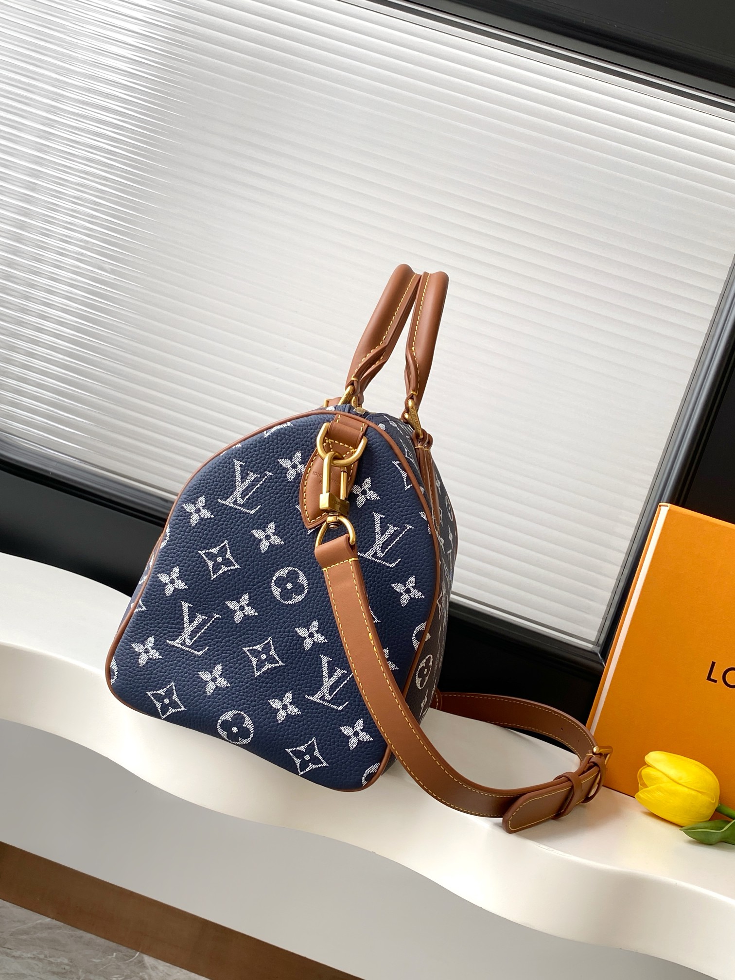 Louis Vuitton Speedy P9 Bandoulière 30 Handbag in Monogram Leather - Image 2