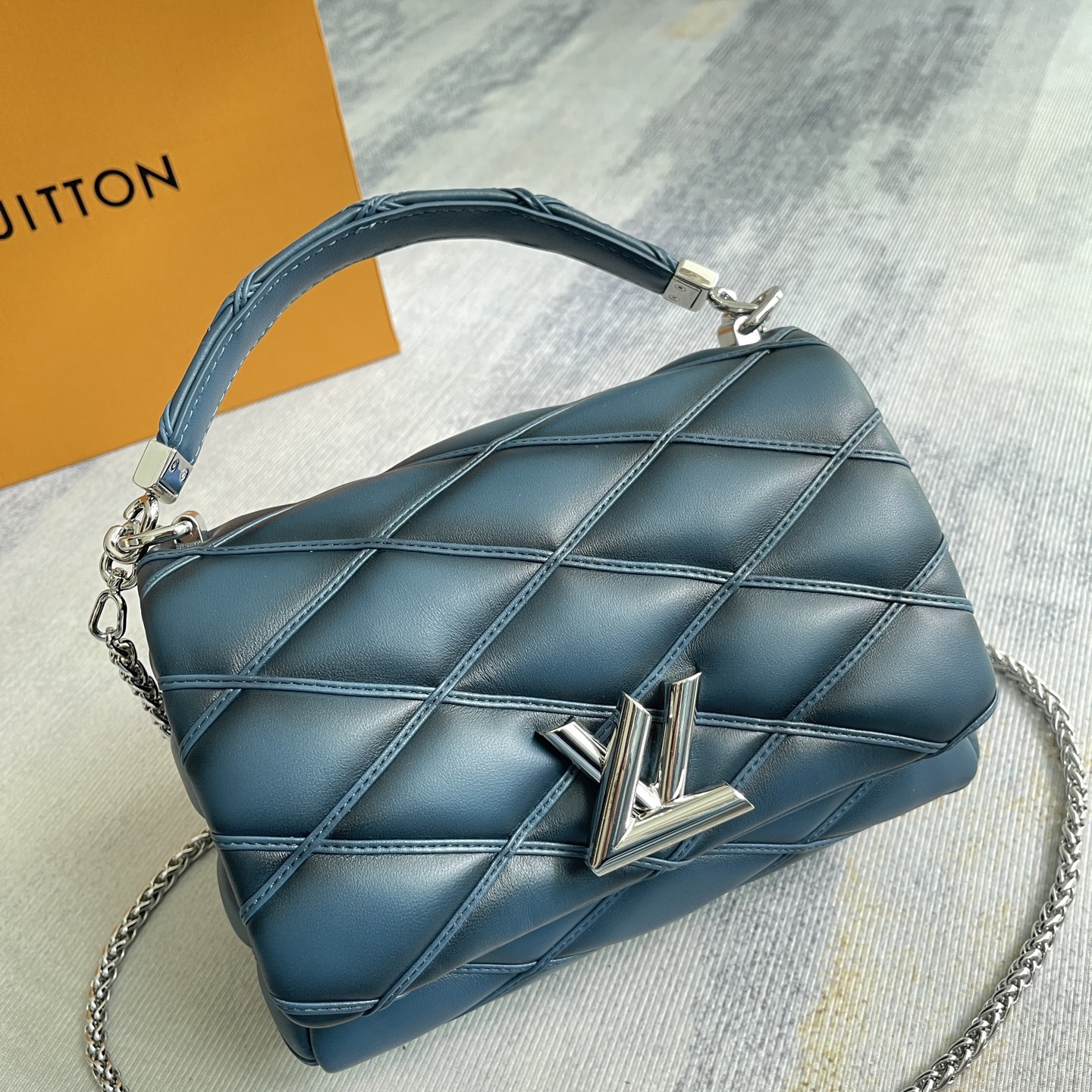 Louis Vuitton GO-14 Medium Handbag - Image 2