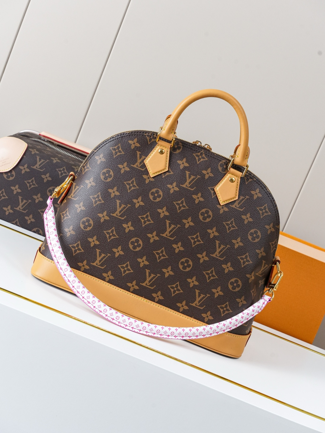 Louis Vuitton Alma Soft Medium Handbag in Monogram Canvas - Image 2