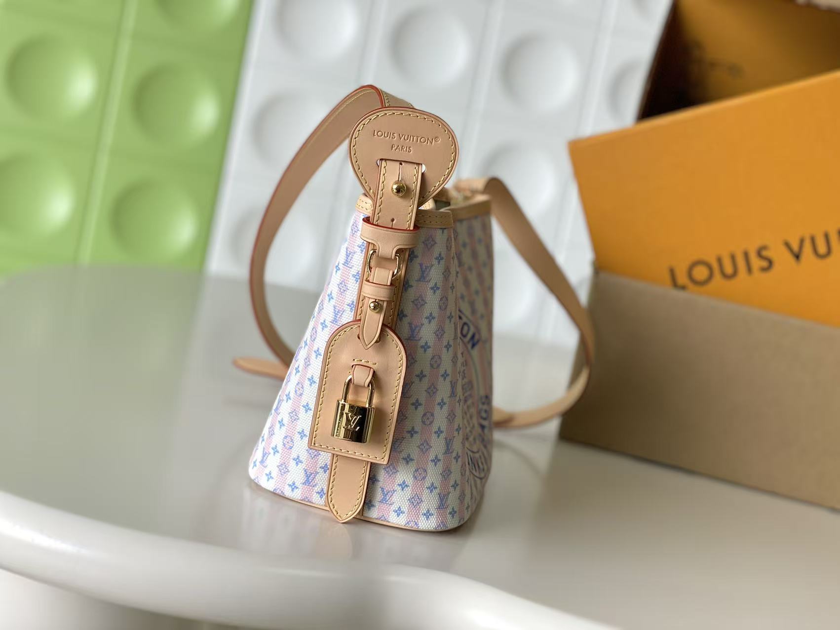 Louis Vuitton All In BB Monogram Bucket Bag, Model M29115 - Image 2