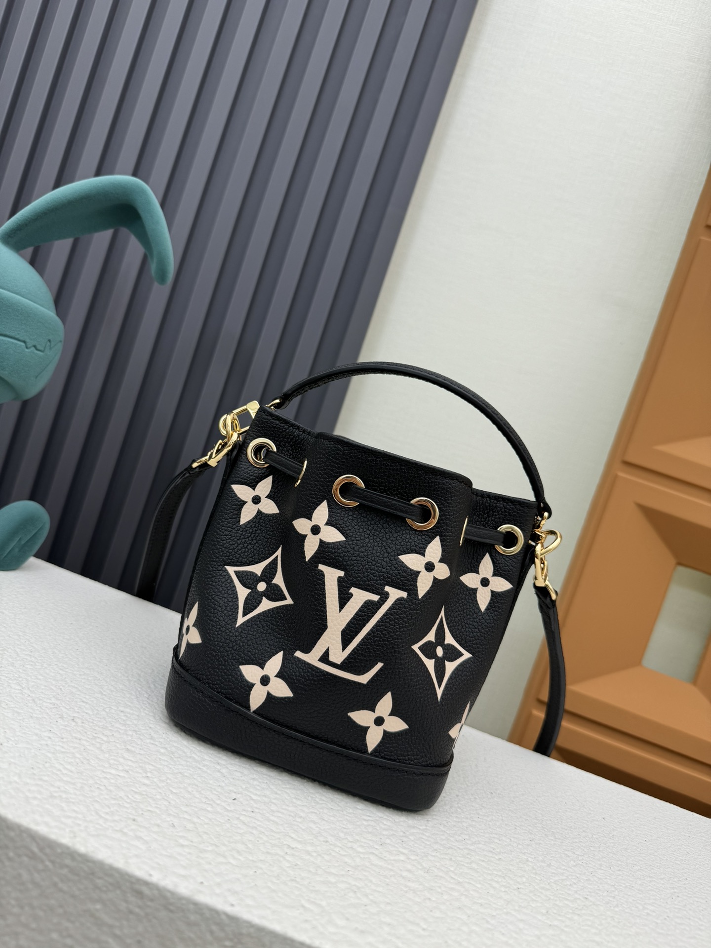 Louis Vuitton Nano Noe Bucket Bag M46291 Black Silk Print - Image 2
