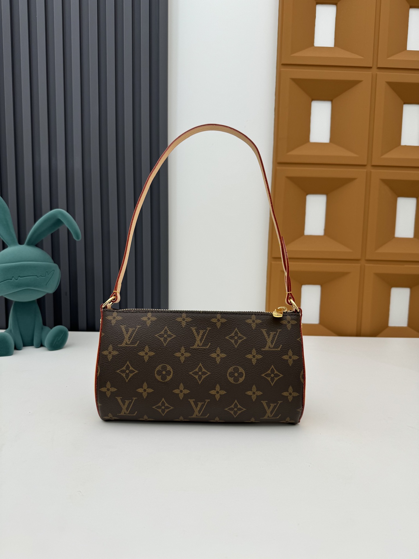 Louis Vuitton Pochette Tirette M47123 Monogram Canvas Shoulder Bag - Image 2