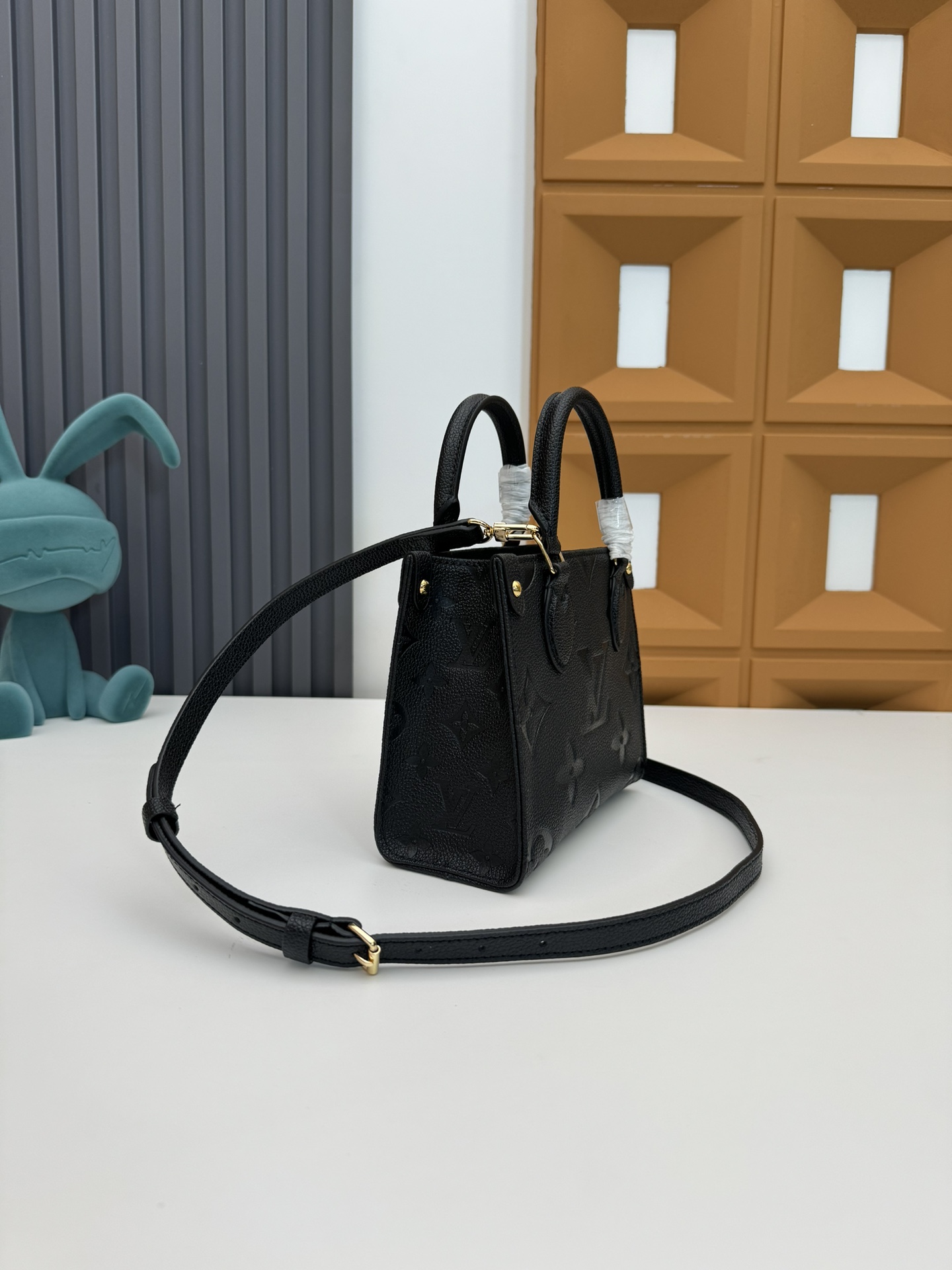 Louis Vuitton OnTheGo BB Monogram Empreinte Leather Handbag - Image 2