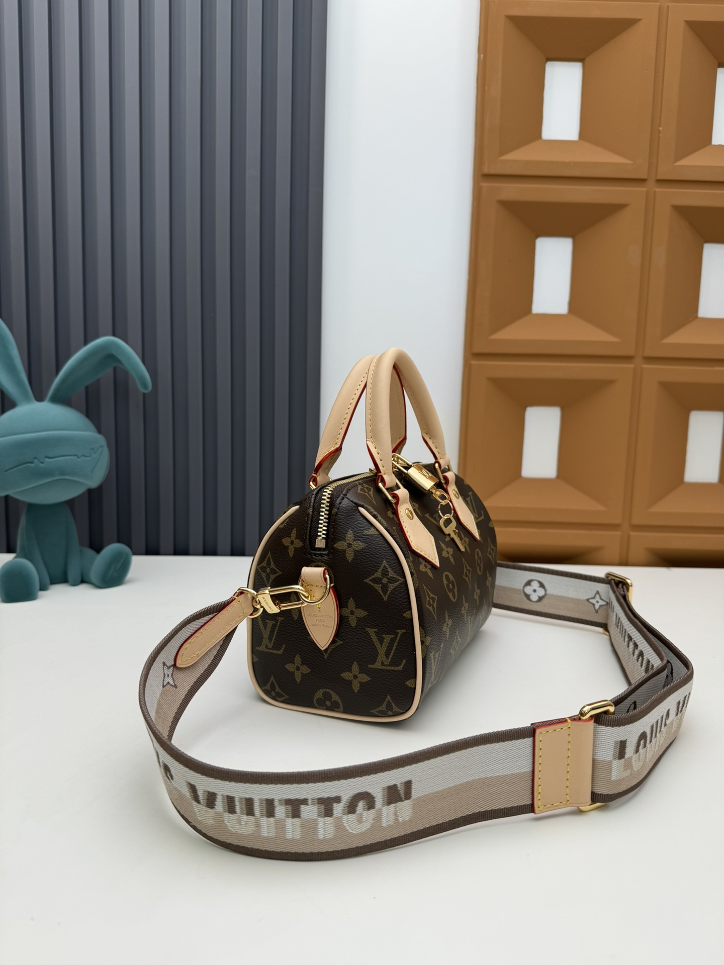 Louis Vuitton Speedy Bandoulière 20 Handbag - Image 2