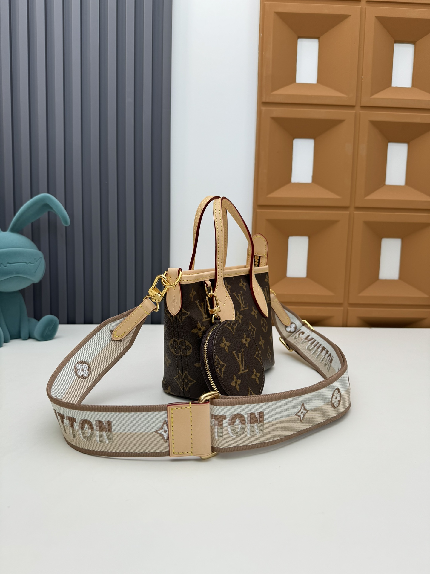 Louis Vuitton Neverfull BB Handbag M46705 - Image 2