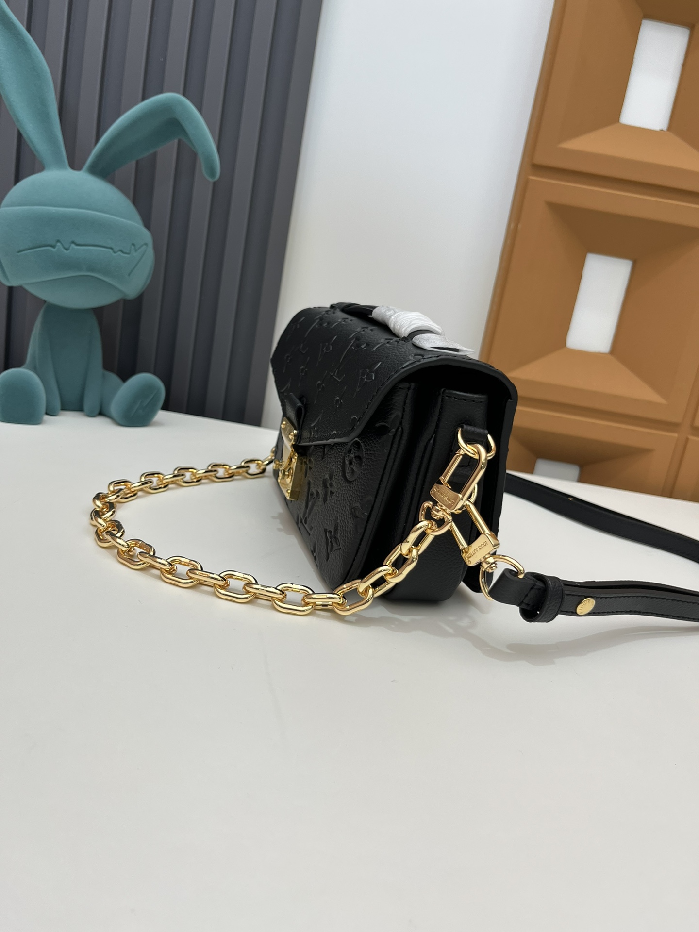 Louis Vuitton Pochette Metis East West Monogram Empreinte Leather Handbag - Image 2
