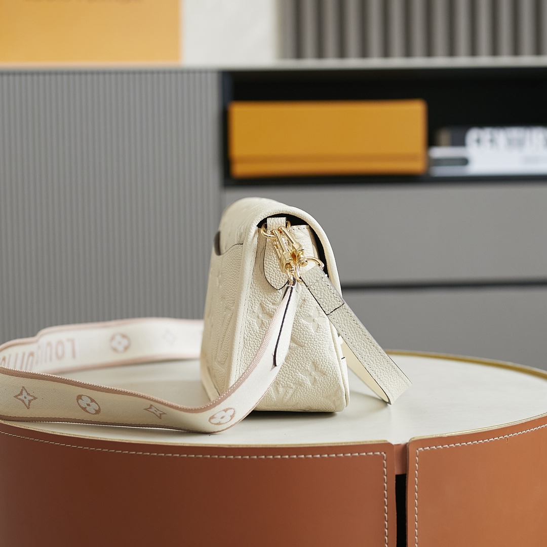 Louis Vuitton Diane Handbag M46386 - Image 2