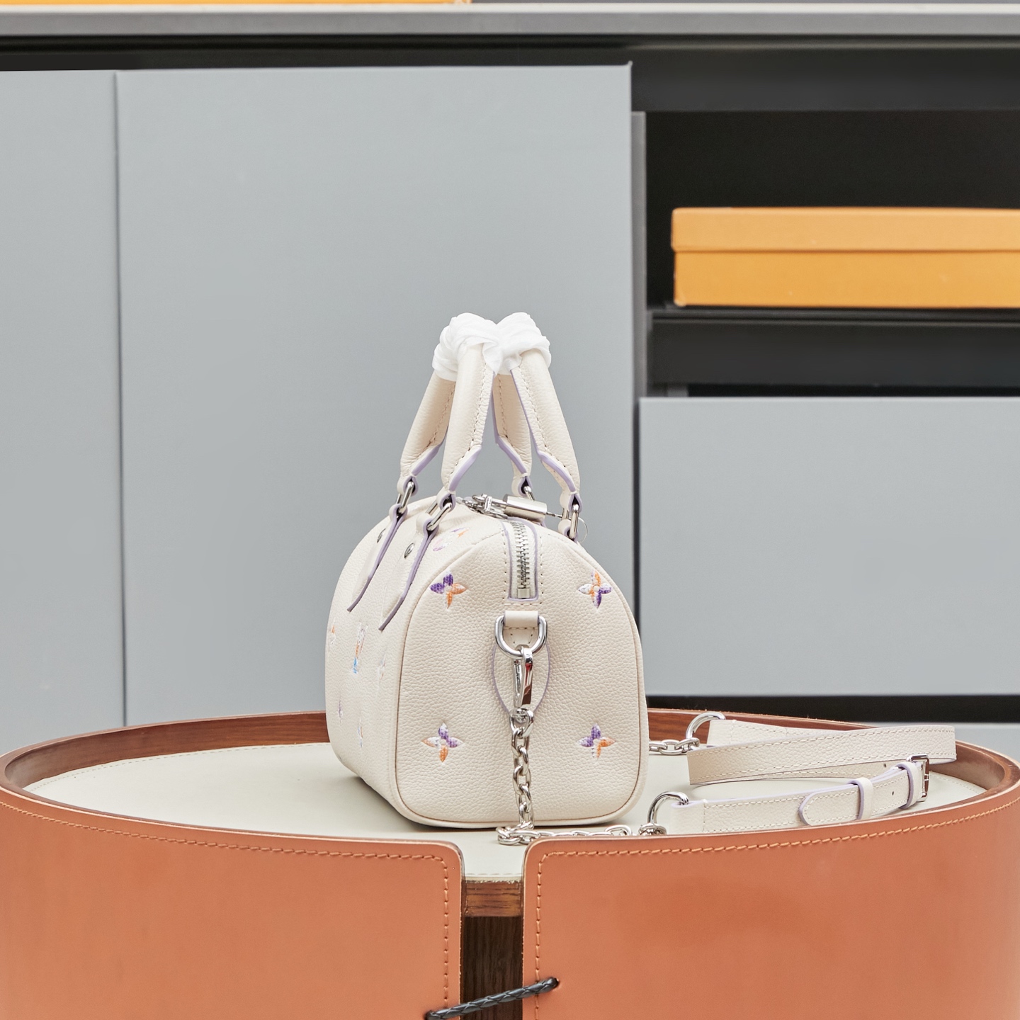 Louis Vuitton Speedy Bandouliere 20 Handbag - Image 2