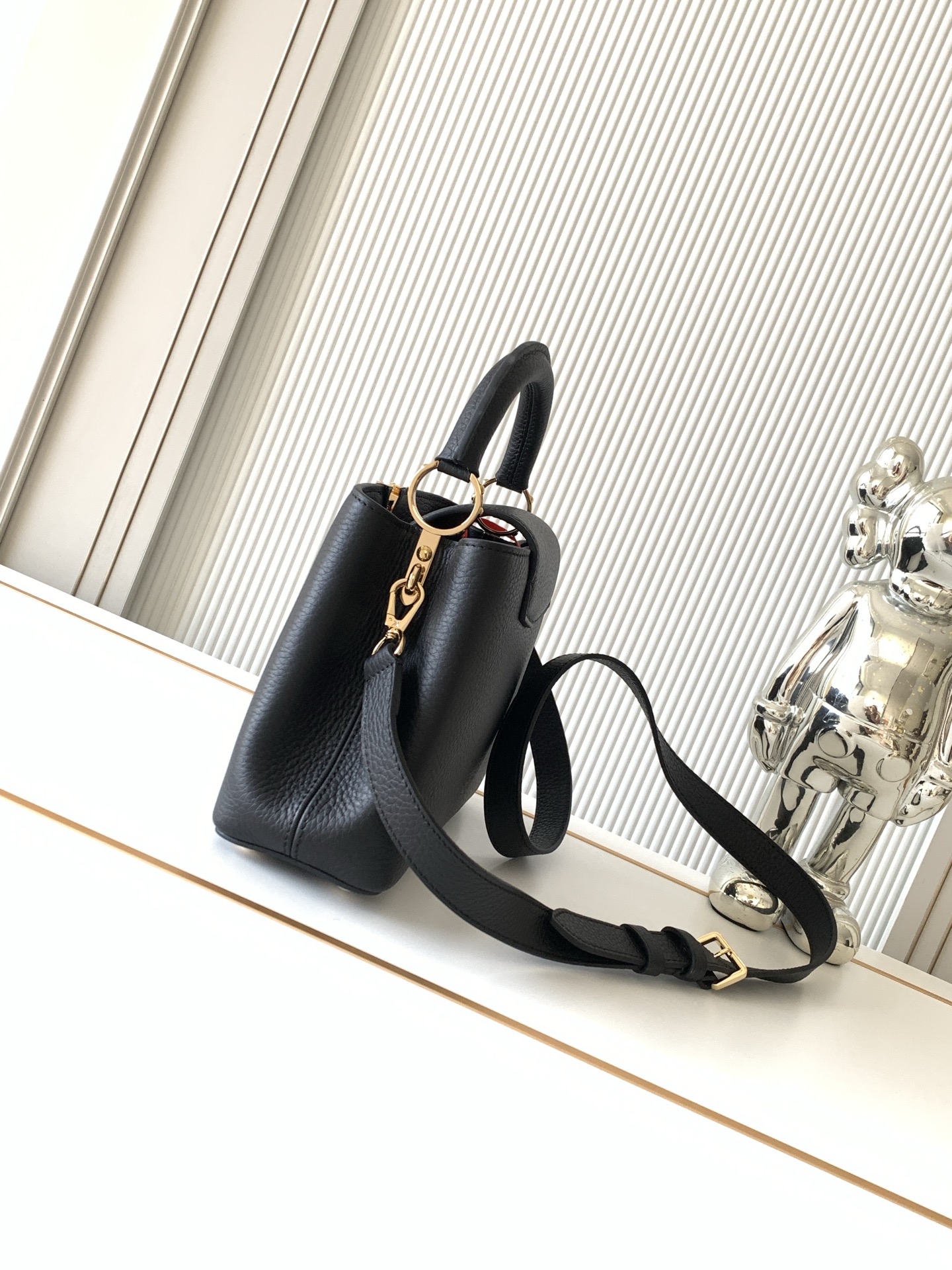 Louis Vuitton Capucines BB Handbag in Black - Image 2