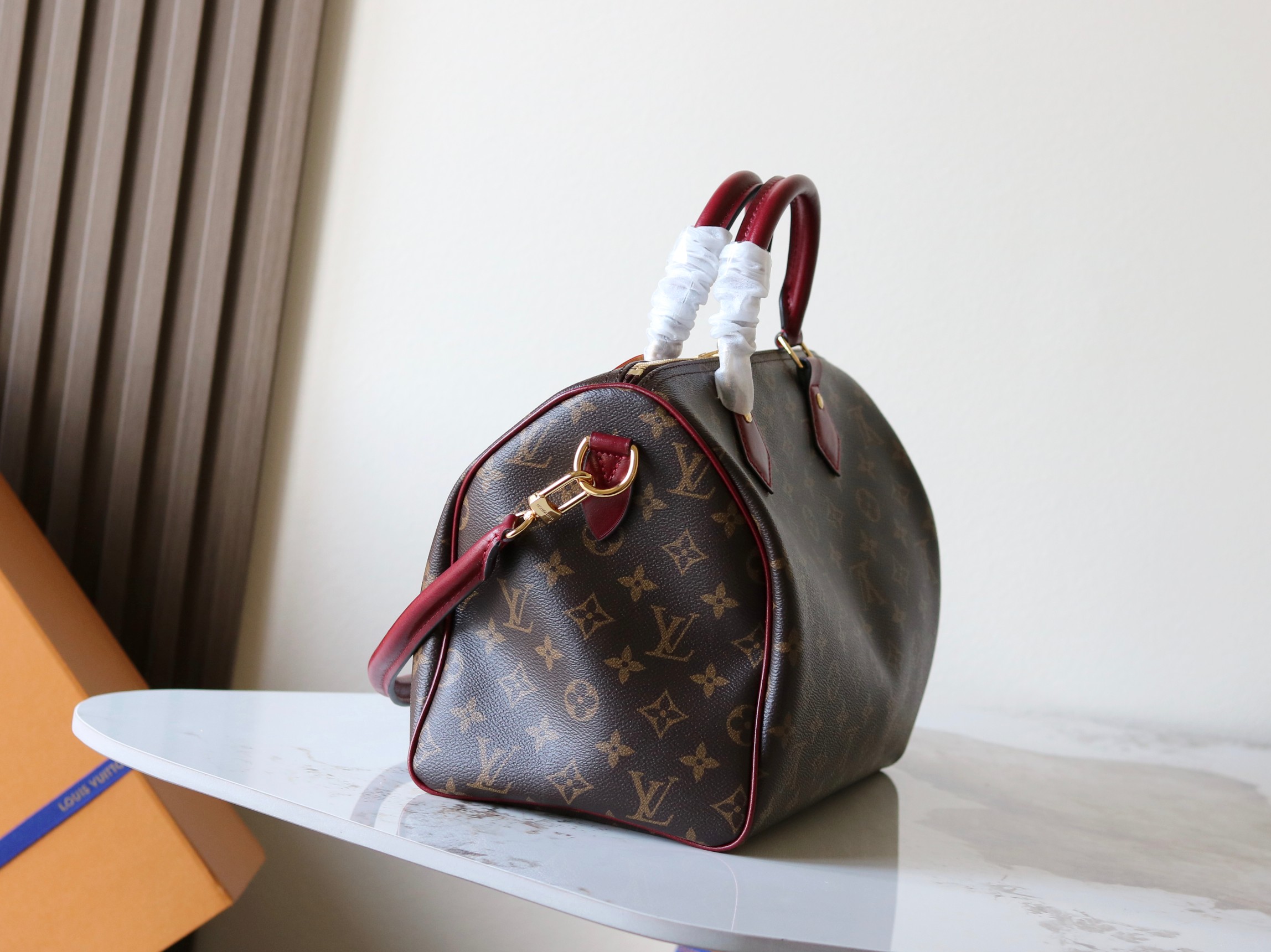 Louis Vuitton Speedy Soft 30 Handbag - Image 2