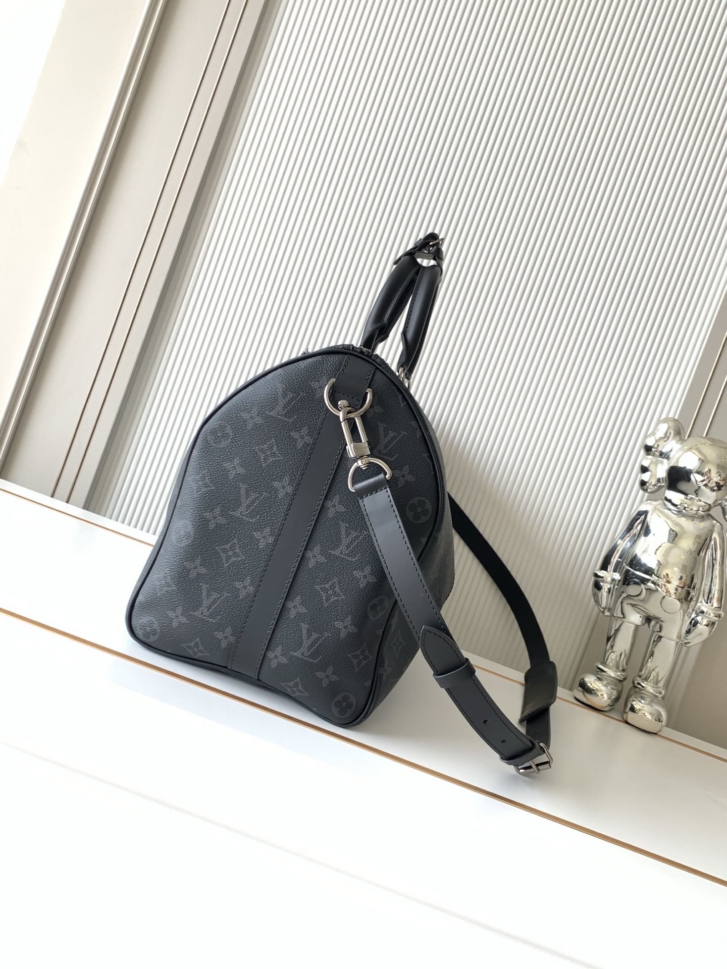Louis Vuitton Keepall Bandoulière Travel Bag - Image 2