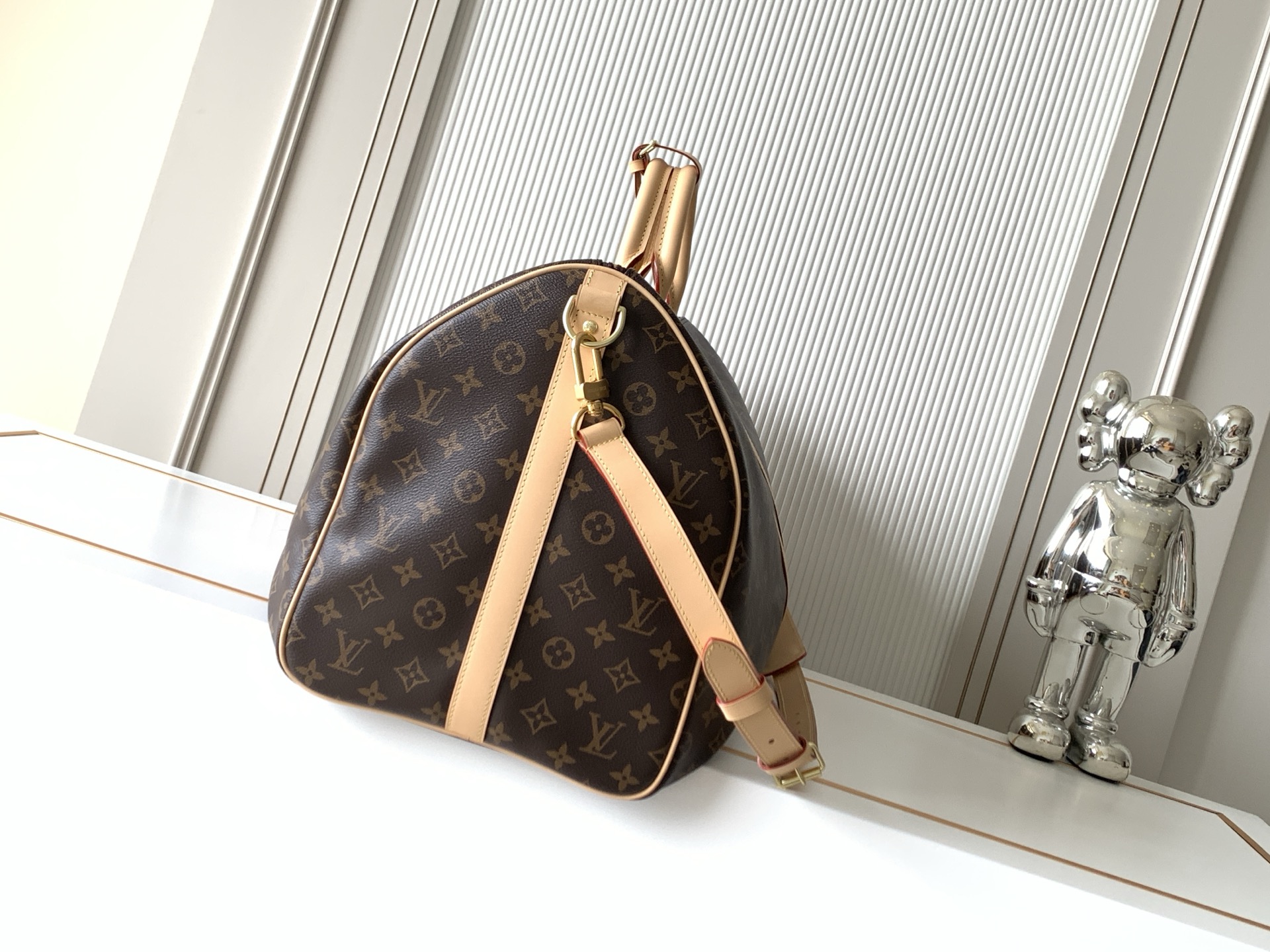 Louis Vuitton Keepall Bandouliere 55 Monogram Travel Bag - Image 2