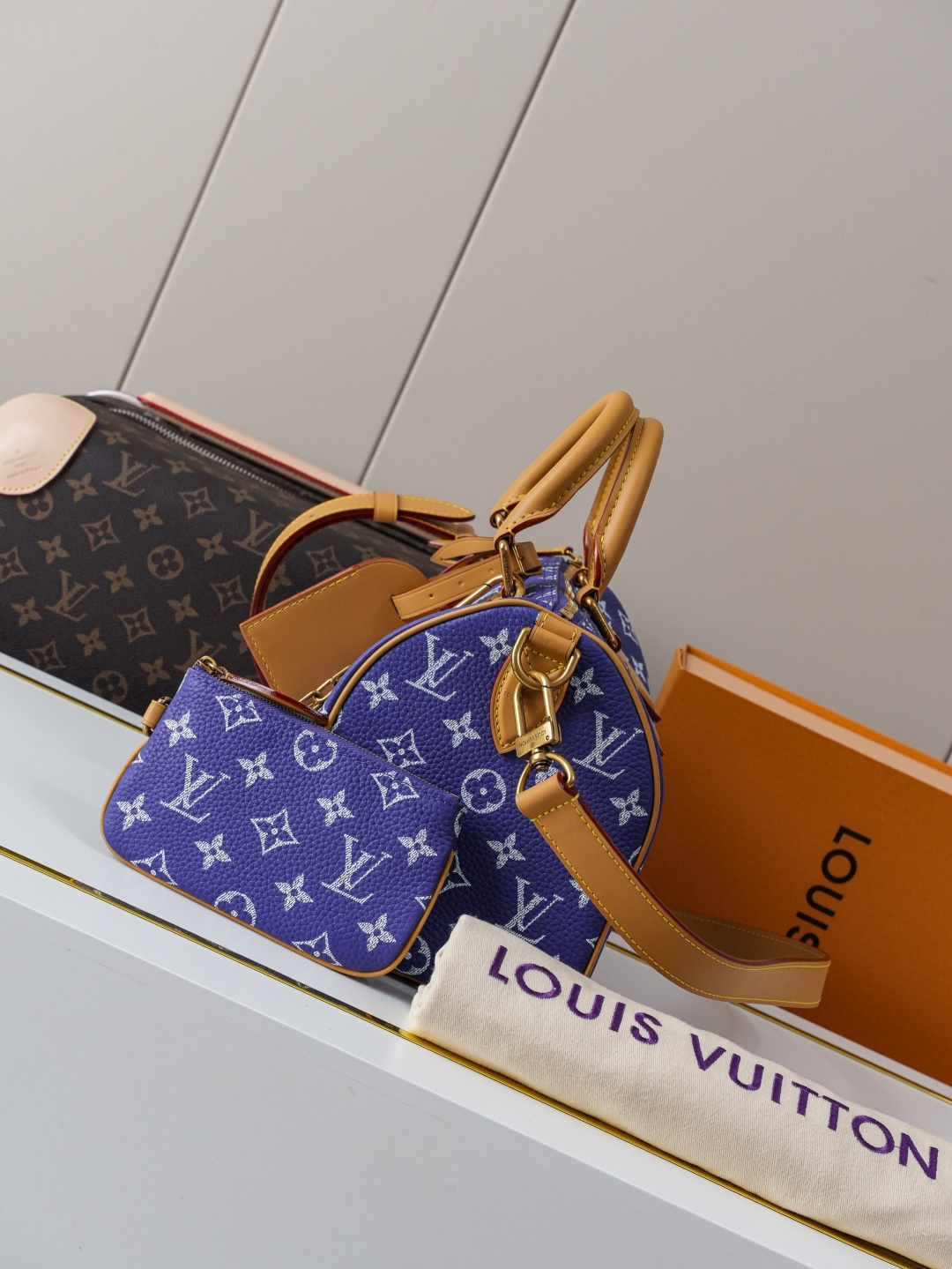 Louis Vuitton Speedy Bandoulière 25 Monogram Leather Handbag - Image 2