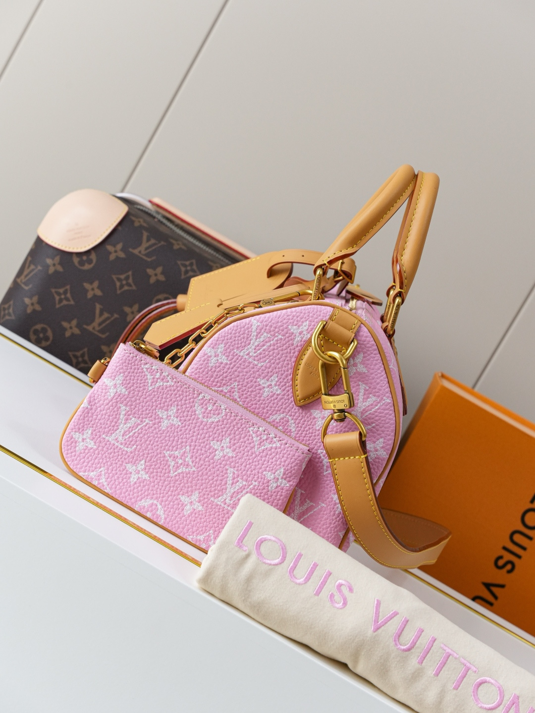 Louis Vuitton Speedy Bandoulière 25 Monogram Leather Handbag - Image 2