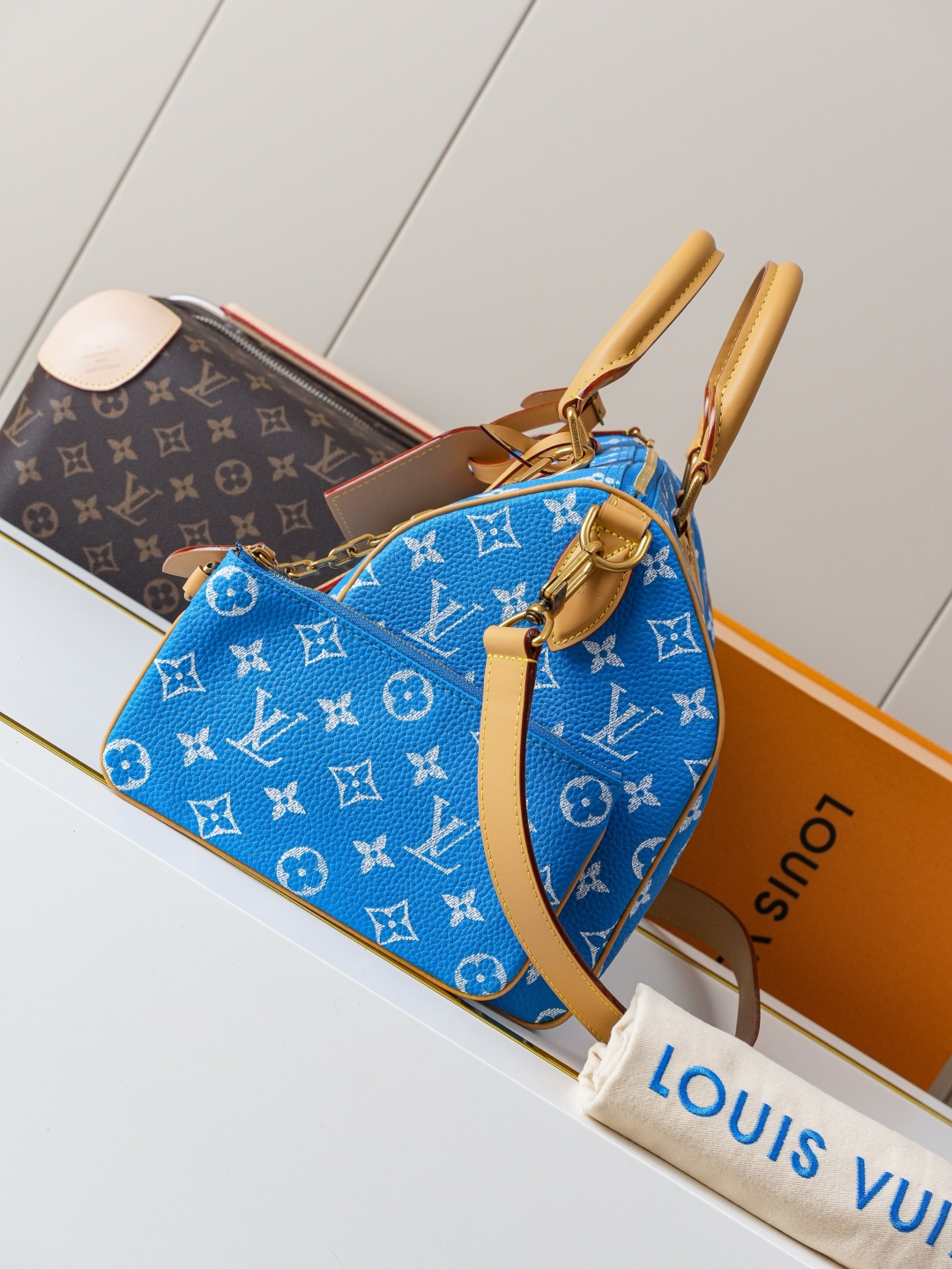 Speedy Bandoulière 30 Monogram Handbag - Image 2