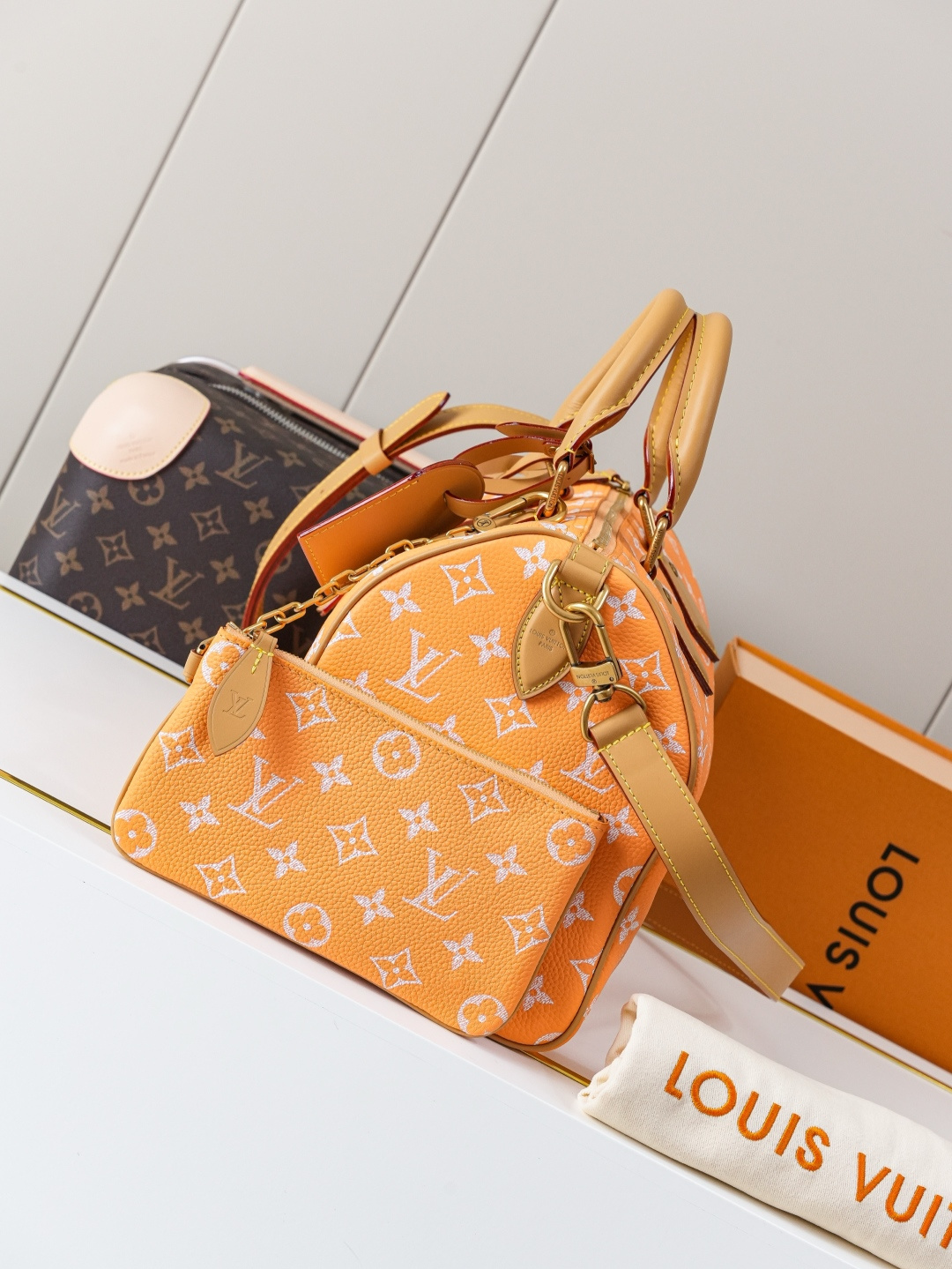 Louis Vuitton Speedy Bandouliere 30 Handbag - Image 2